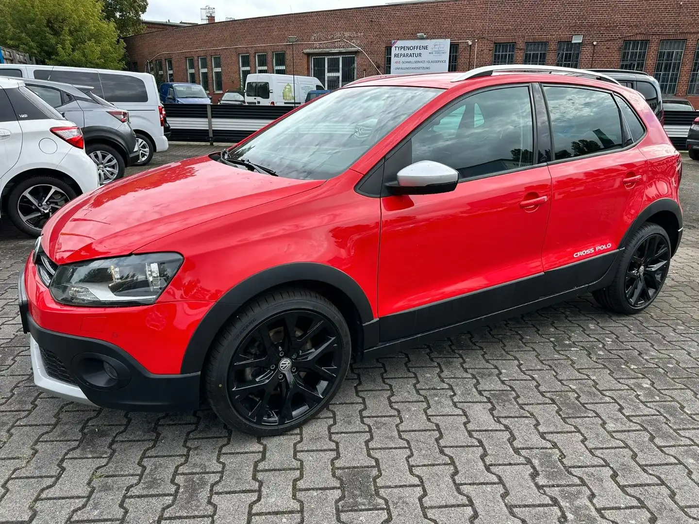 Volkswagen Polo V Cross Automatik Rot - 1