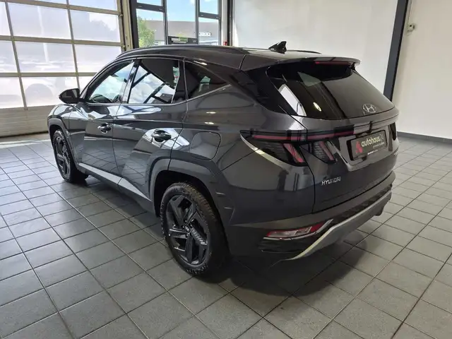 Hyundai Tucson view 4