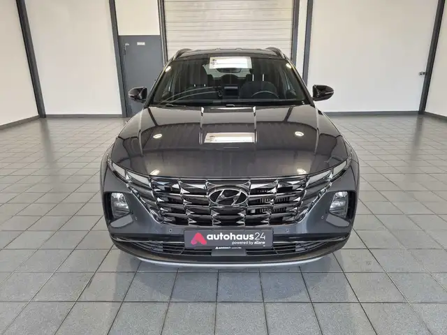 Hyundai Tucson view 2