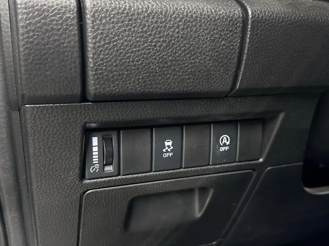 Isuzu D-Max 2024 — фото 28
