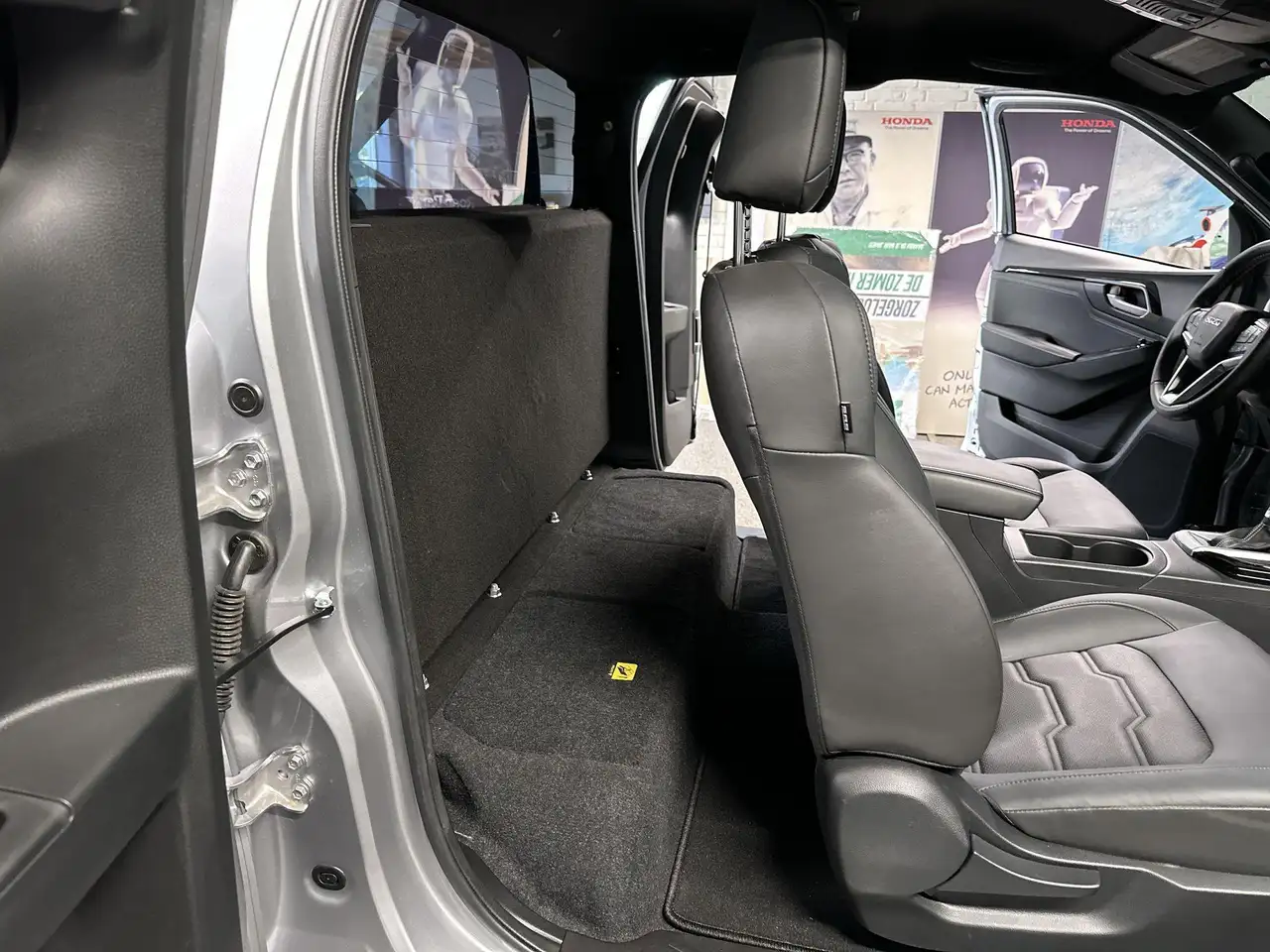 Isuzu D-Max 2024 — фото 11