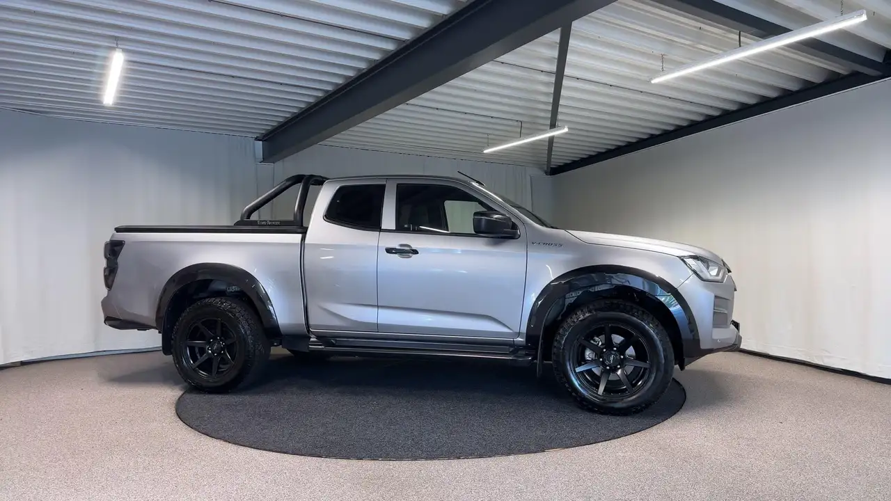 Isuzu D-Max 2024 — фото 15