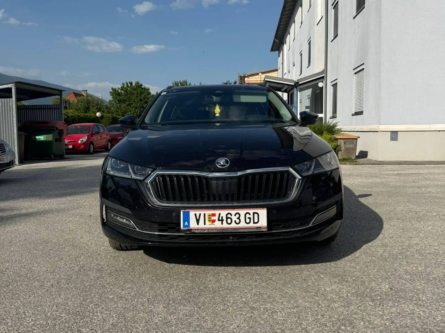 Skoda Octavia Octavia Combi 2,0 TDI Premium DSG Premium Schwarz - 2