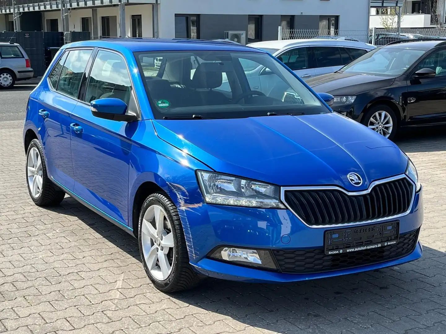 Skoda Fabia 1.0 Klima Sitzheizung PDC Blau - 1
