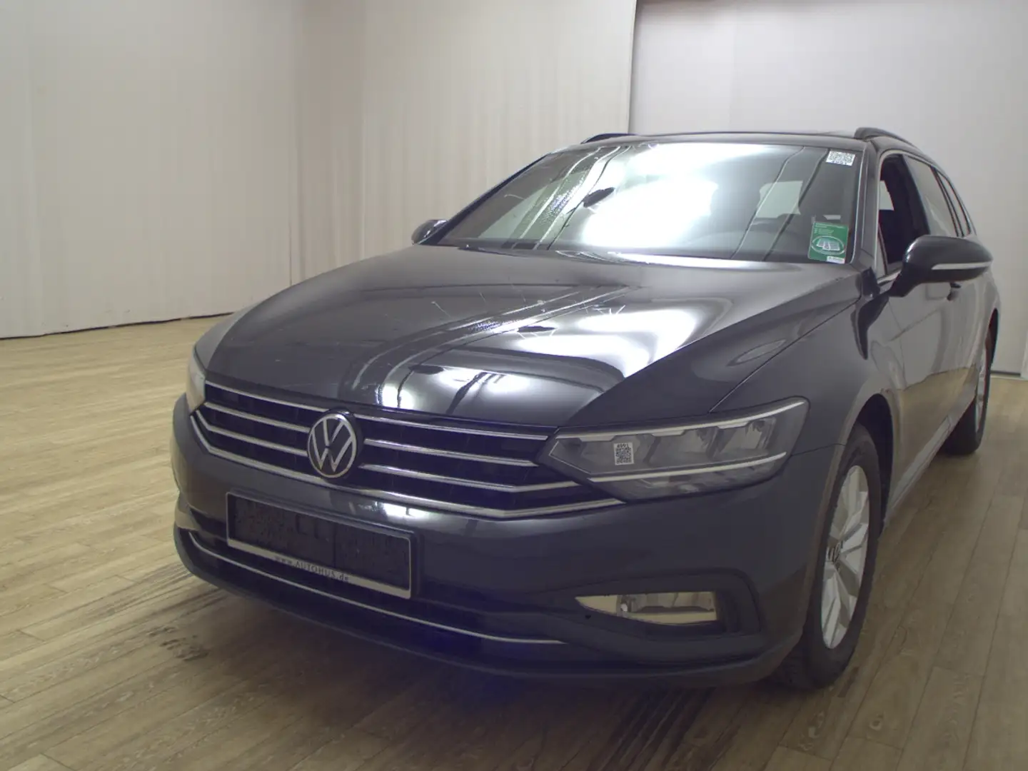 Volkswagen Passat Var. 2.0 TDI Business Navi LED Pano RfK Grau - 2