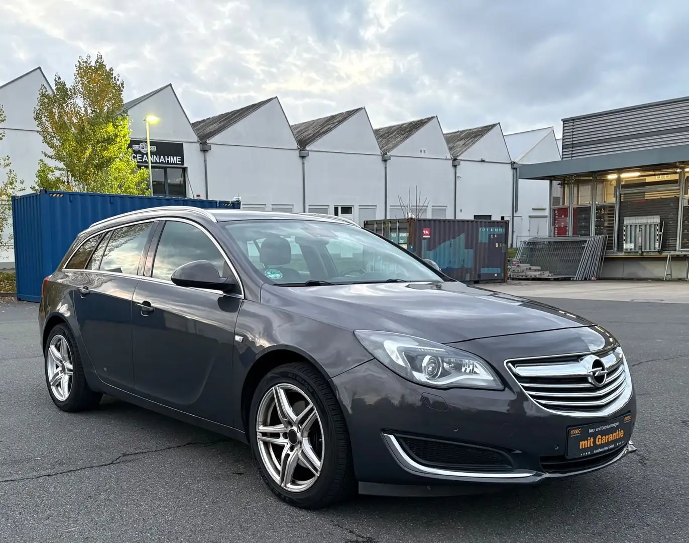Opel Insignia A Sports Tourer Innovation Grau - 2