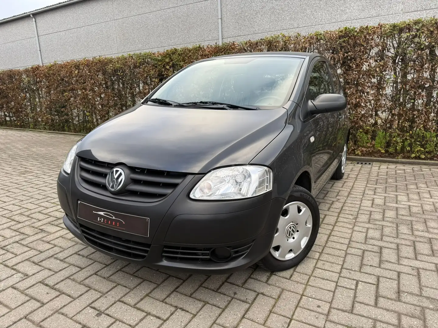 Volkswagen Fox 1.2i Fiction Gris - 2