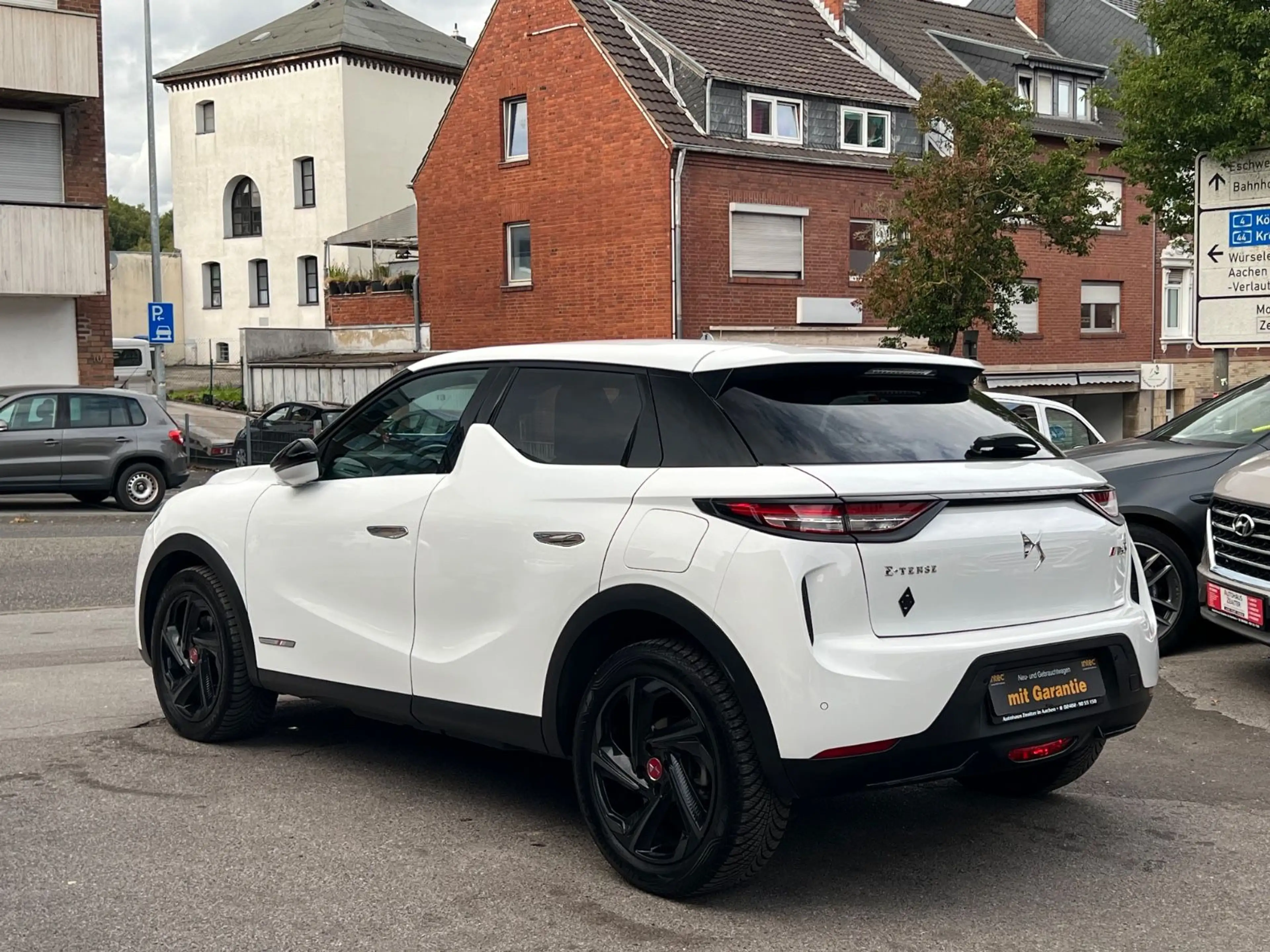 DS Automobiles DS 3 Crossback E-Tense Performance Line +*Tüv* — photo 9