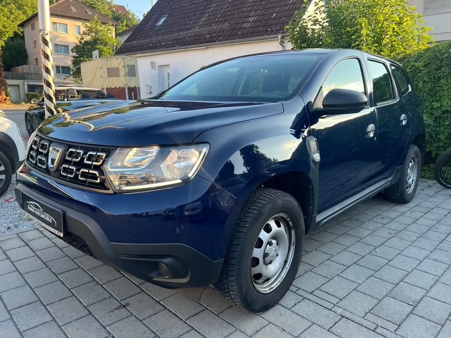 Dacia Duster TCe 90 Expression AHK 63000KM  1HAND Blauw - 2