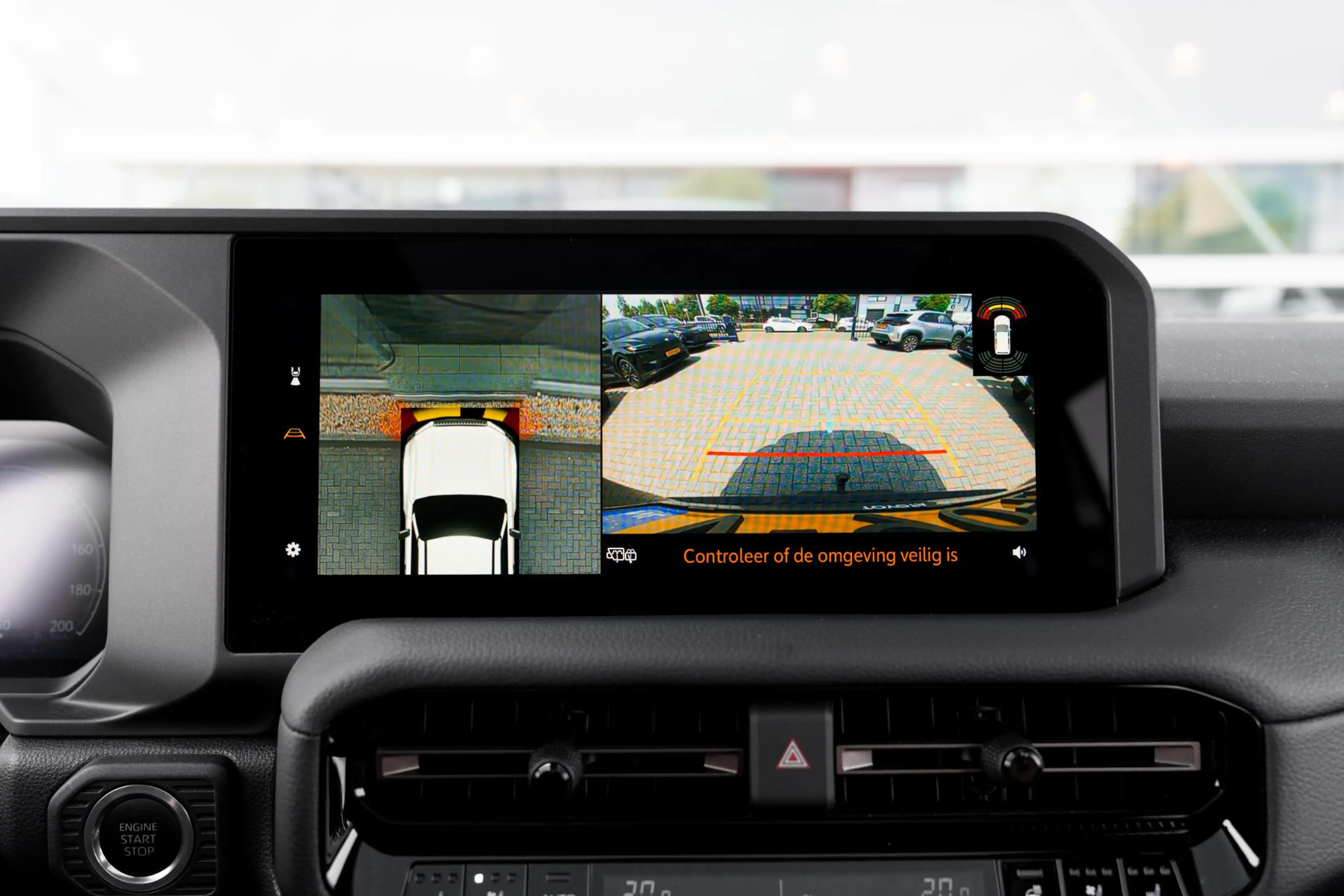 Toyota Land Cruiser 2.8 D-4D Standard Roof Window Van Navigator — photo 23