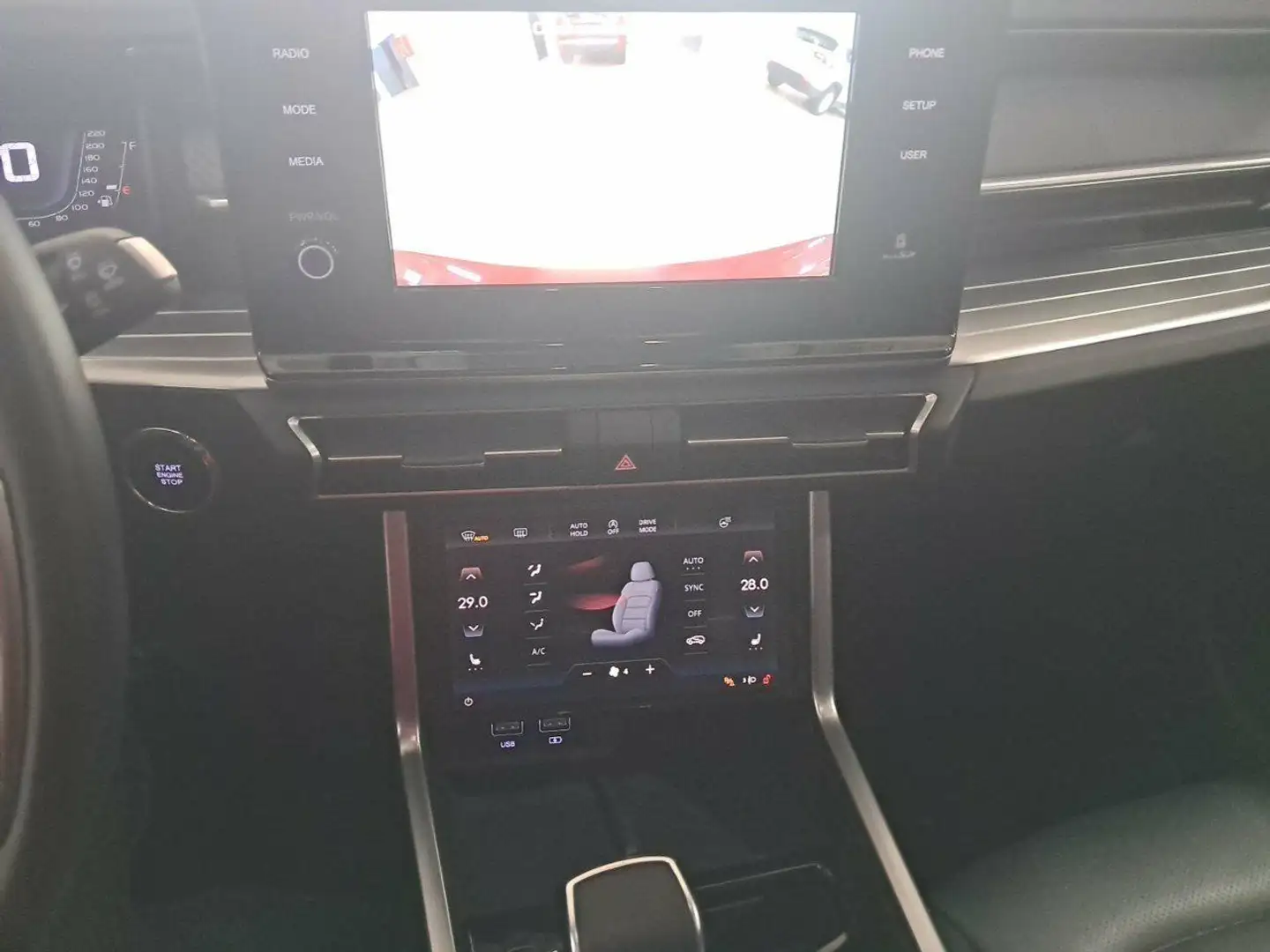 SsangYong Torres G15 Life Aut. Grijs - 2