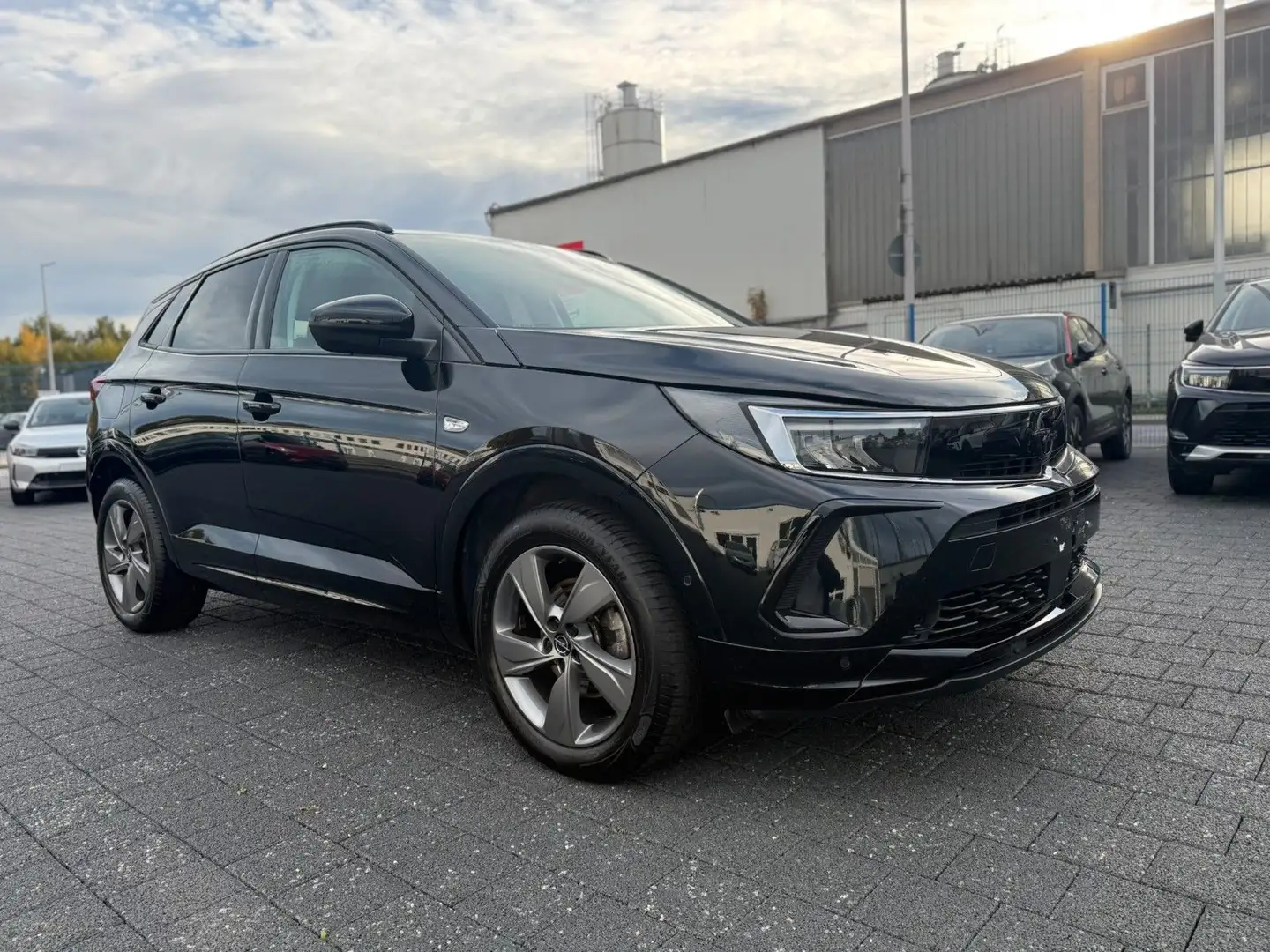 Opel Grandland X GS Line Schwarz - 1