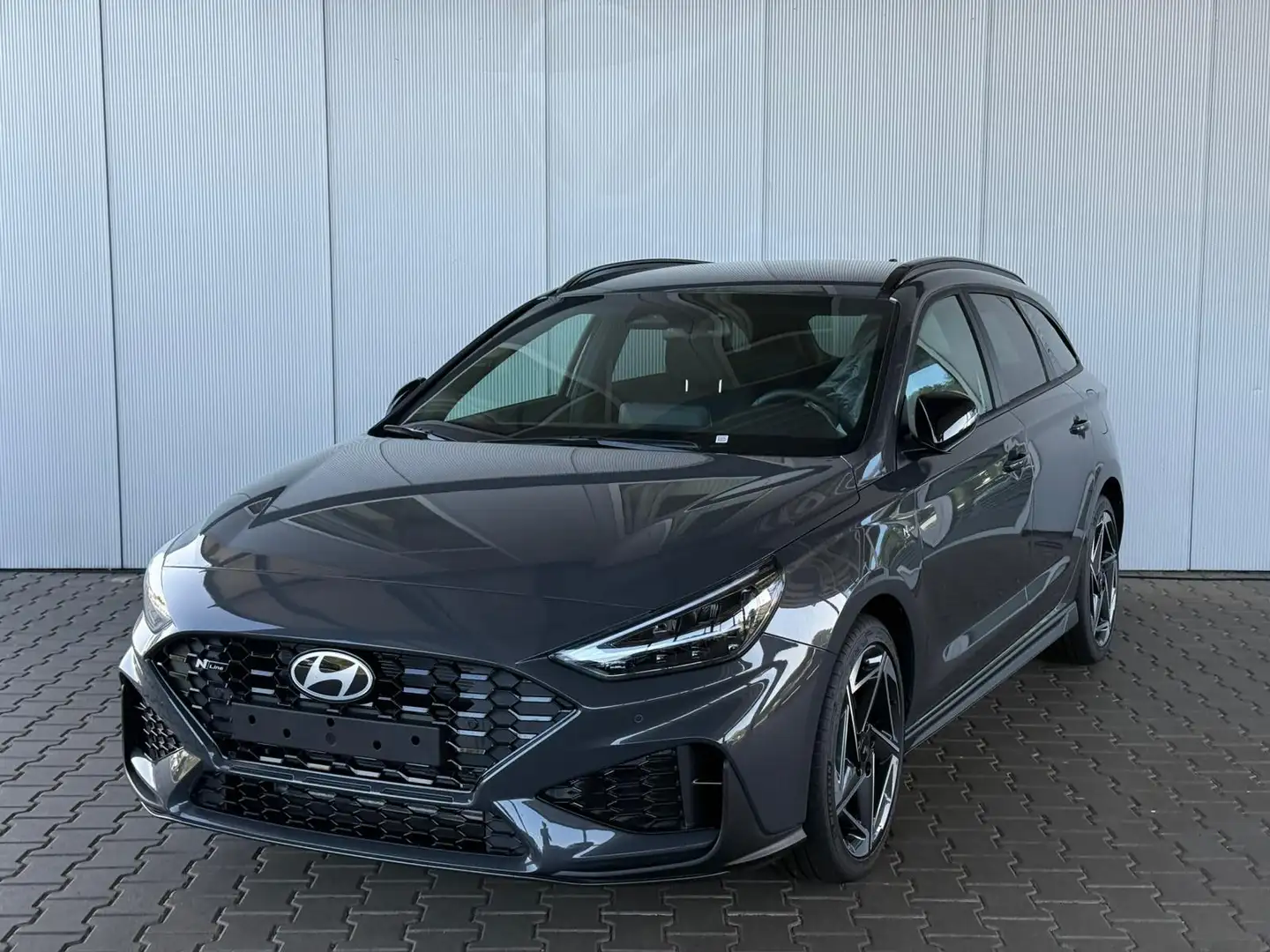 Hyundai i30 N-LINE 1.5 T-GDI mHEV DCT 140 PS Kombi mHEV DCT Au Gris - 1
