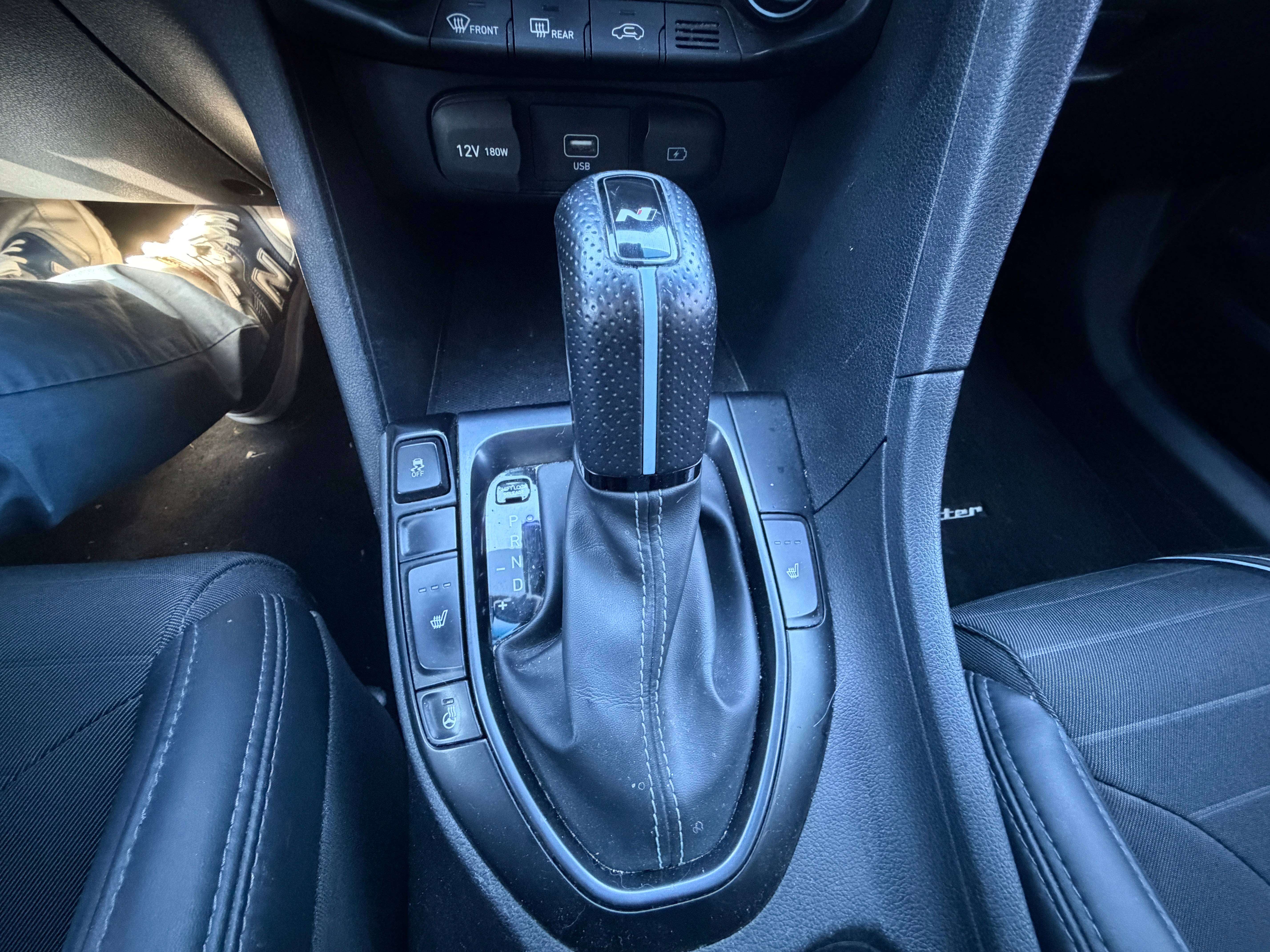 2022 Hyundai Veloster — снимка 4