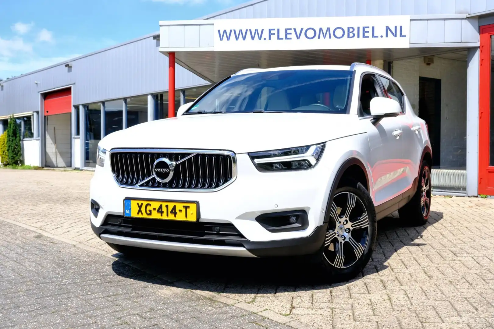 Volvo XC40 2.0 D3 150pk Inscription Aut. Leder|Adapt.Cruise|B White - 1