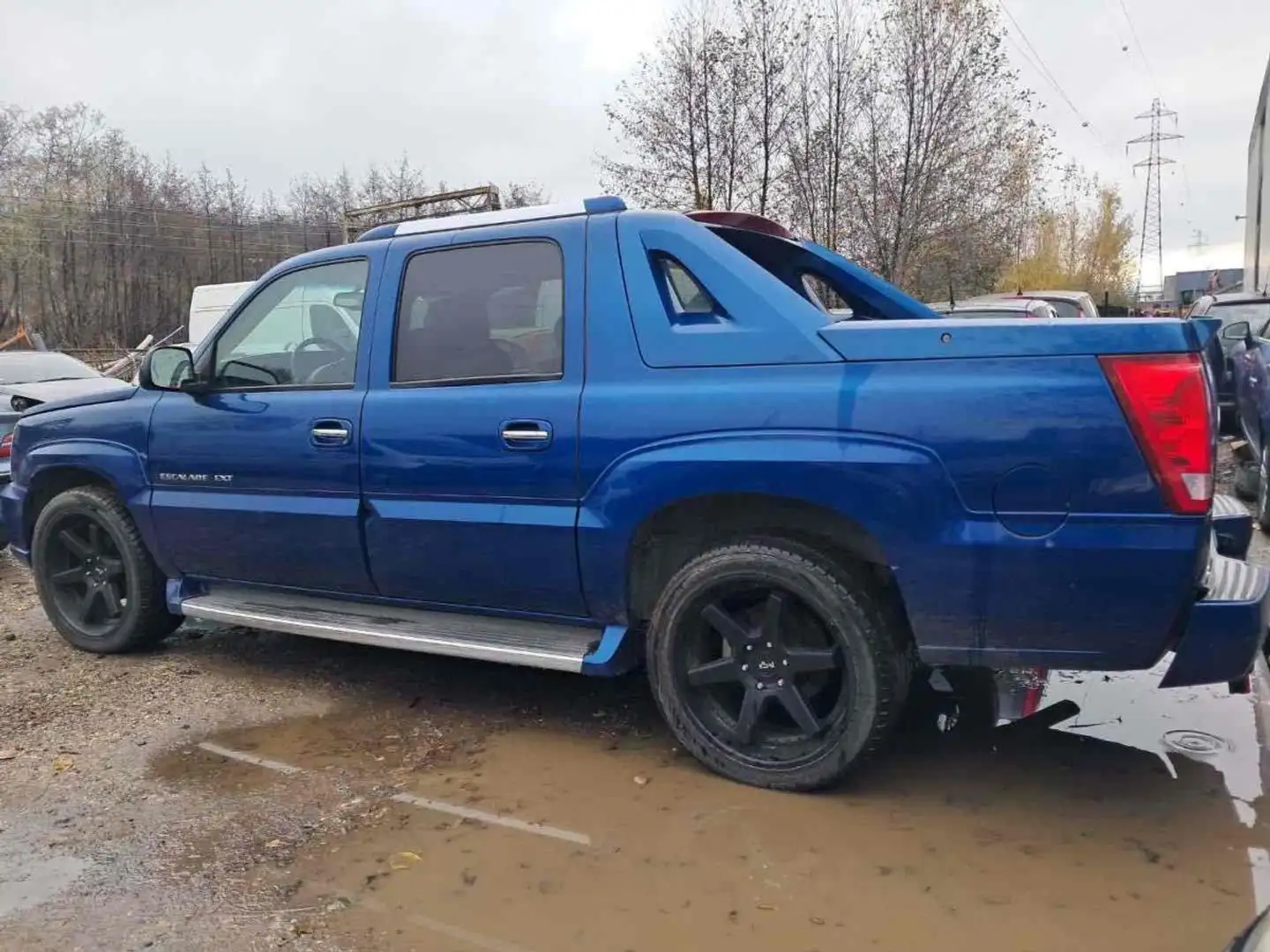 Cadillac Escalade EXT PICK UP 6.0 V8 366 CV Blau - 2