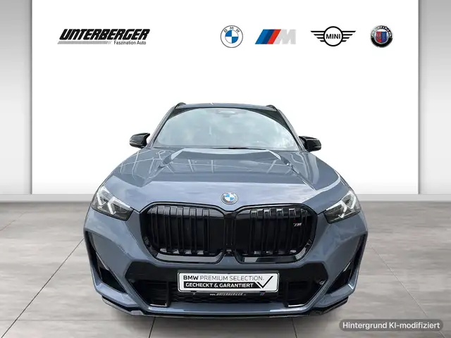 BMW X1 view 2