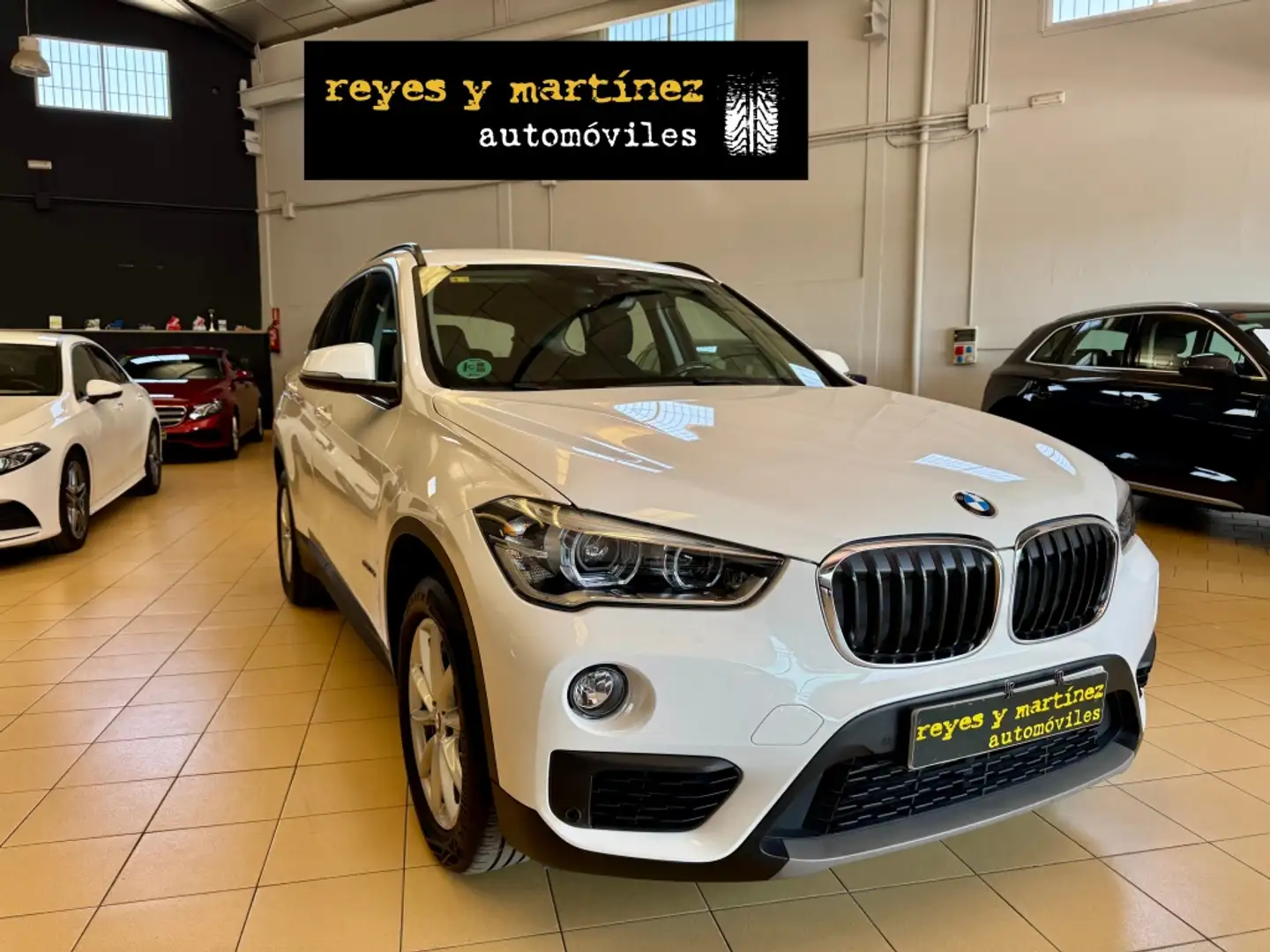 BMW X1 sDrive 18d Business Blanco - 2