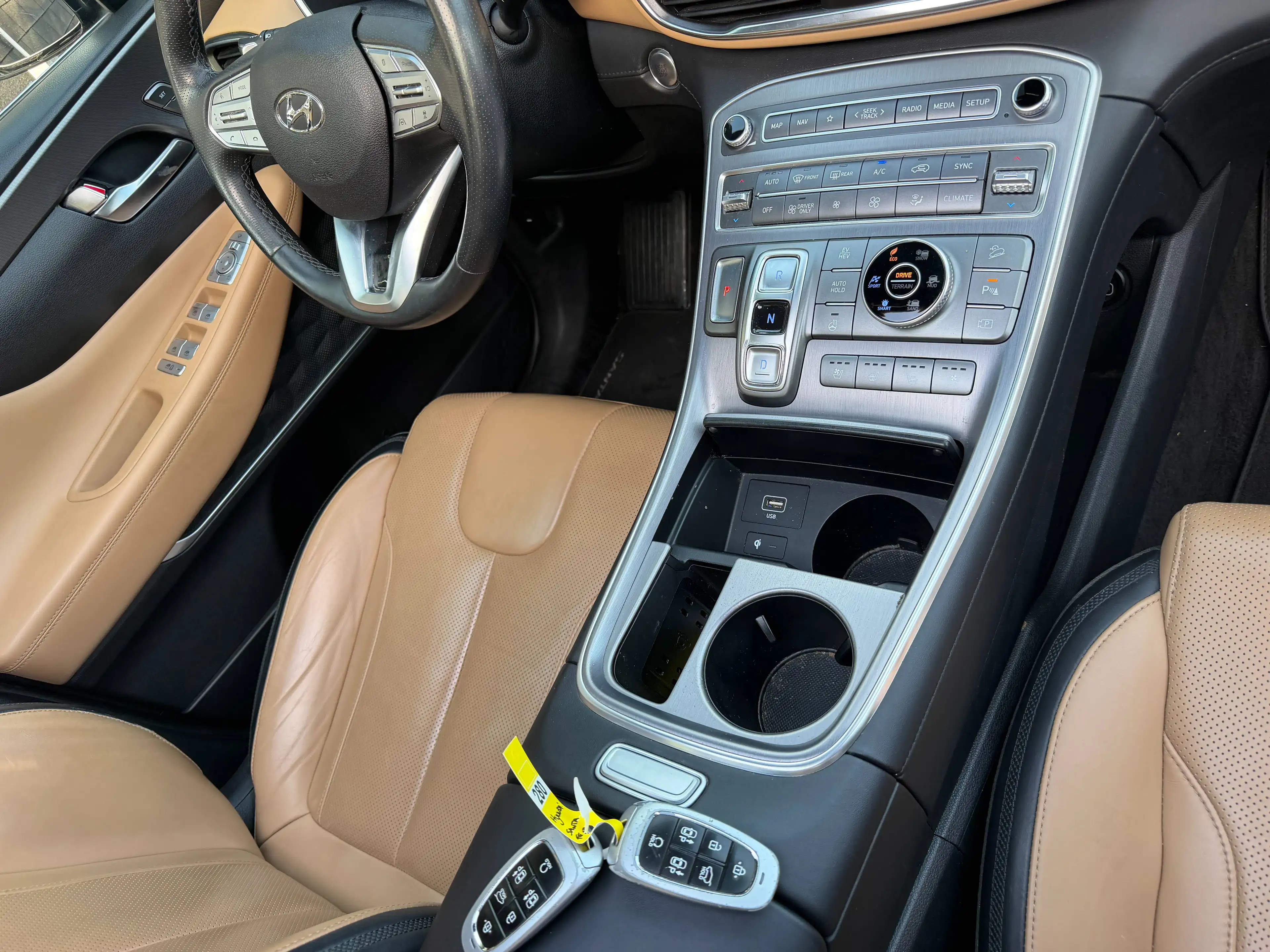 Hyundai SANTA FE PHEV 1.6 T-GDi+AIRCO+TOIT OUVR+CUIR+NAVI+CAMERA 360+HUD+EU6D — photo 13
