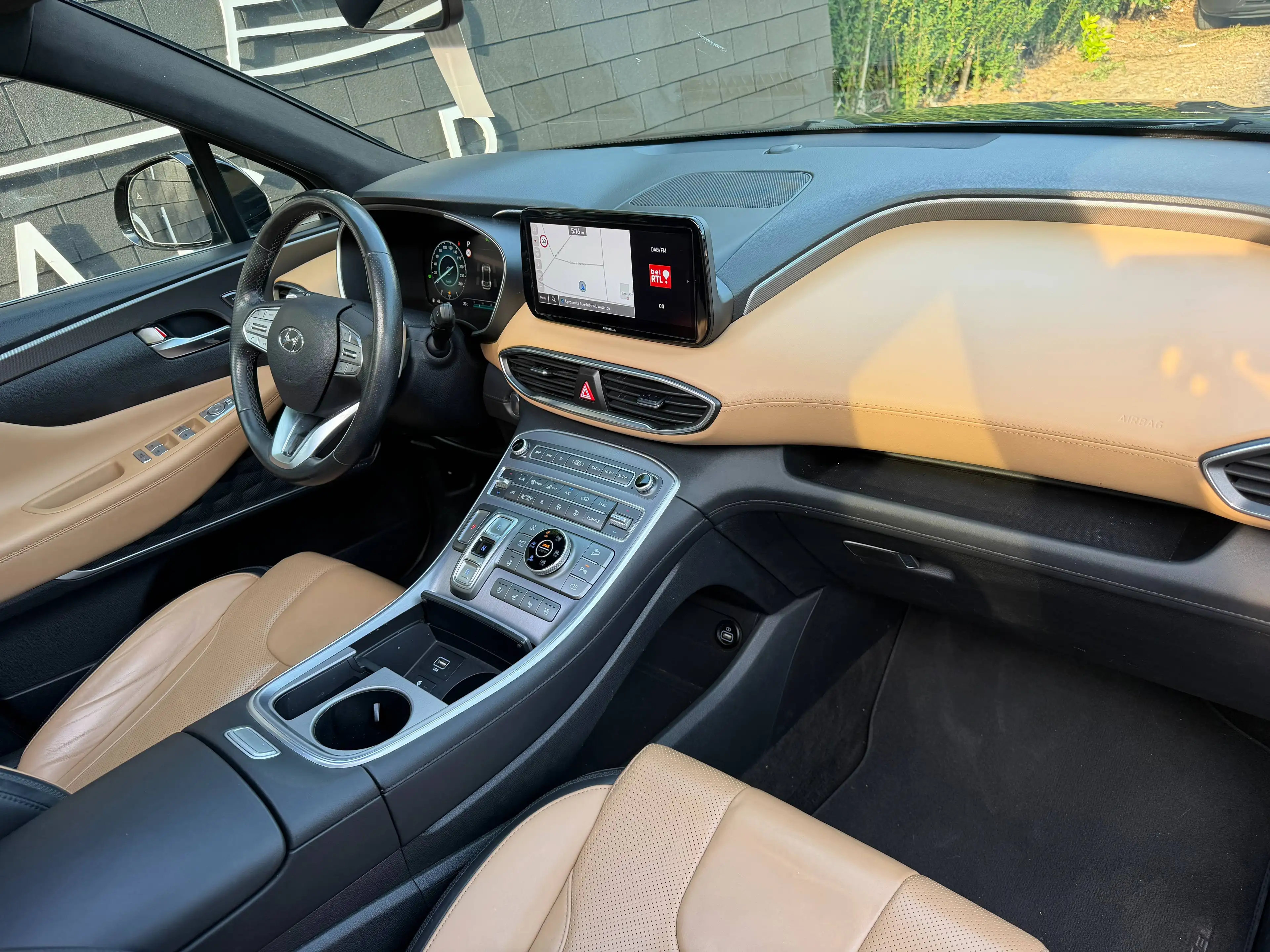 Hyundai SANTA FE PHEV 1.6 T-GDi+AIRCO+TOIT OUVR+CUIR+NAVI+CAMERA 360+HUD+EU6D — photo 12
