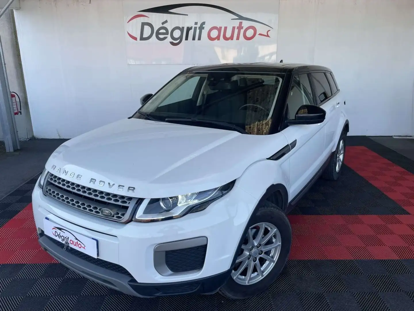 Land Rover Range Rover Evoque Mark III TD4 150 e-Capability Pure Blanc - 1