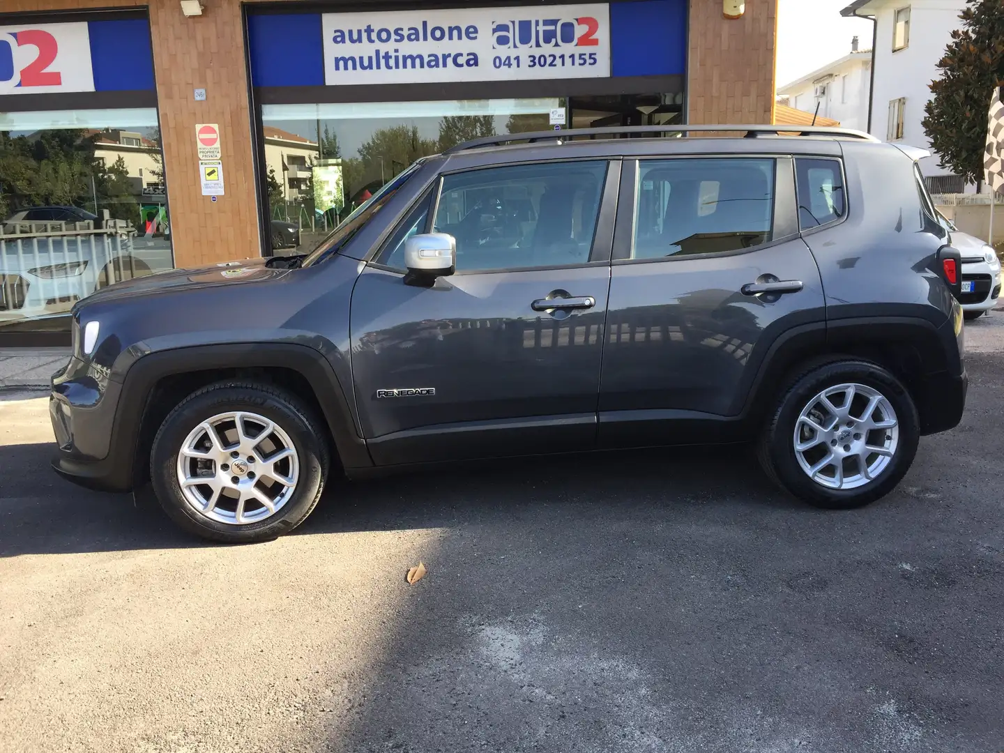 Jeep Renegade Renegade 1.5 t4 mhev Limited 130cv dct HYBRID Grigio - 2