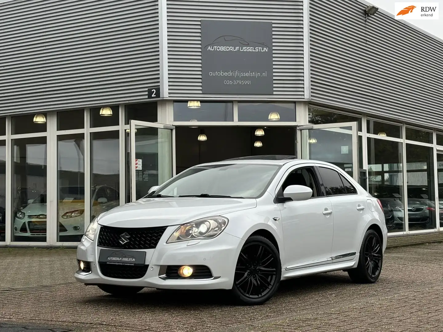 Suzuki Kizashi 2.4 Sport / 178 Pk / Leder / cruise Control / Clim Fehér - 1