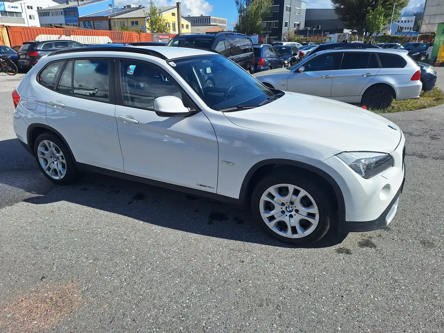 BMW X1 xDrive 18 d Weiß - 2