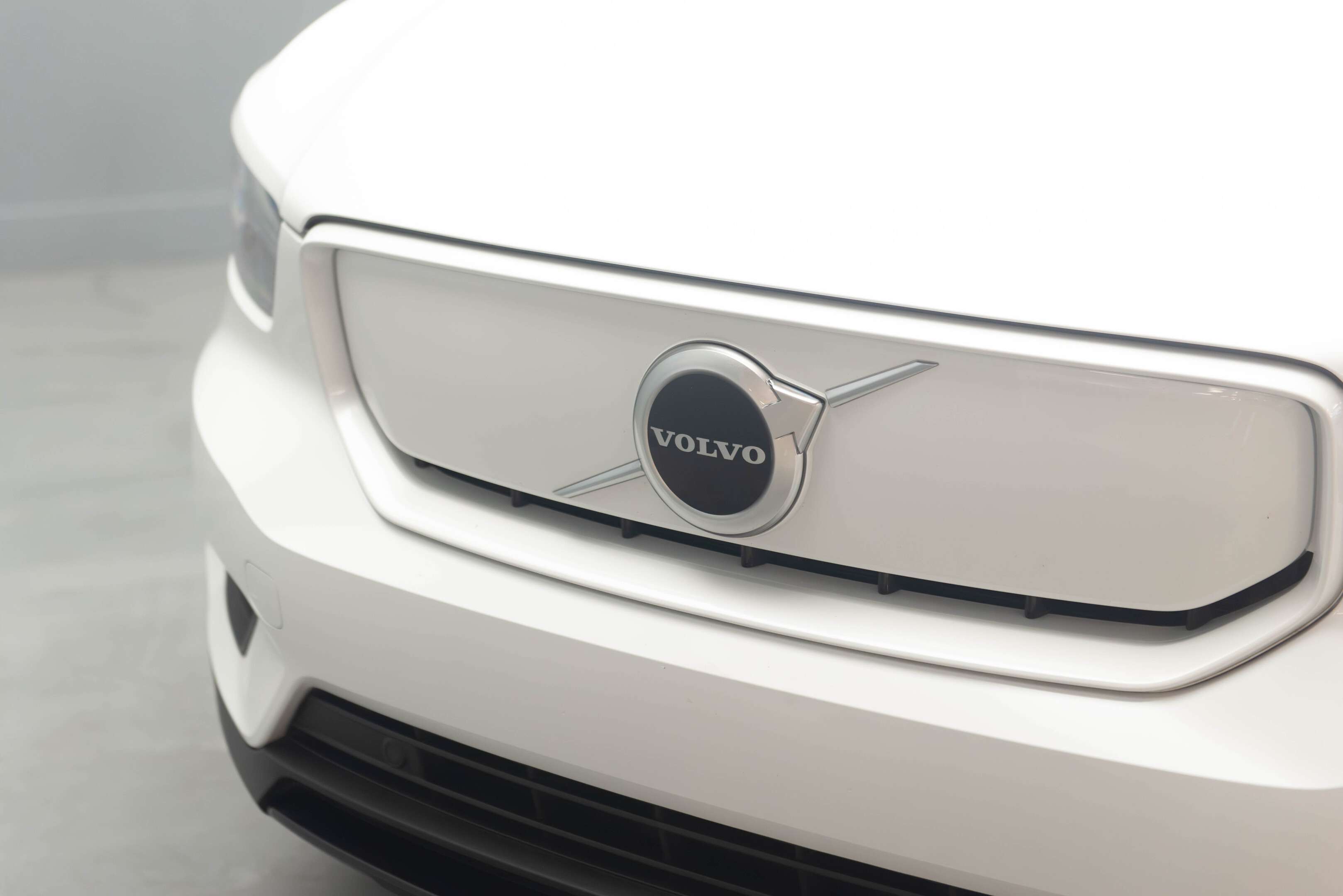 2022 Volvo XC40 P8 eAWD Core alt 5