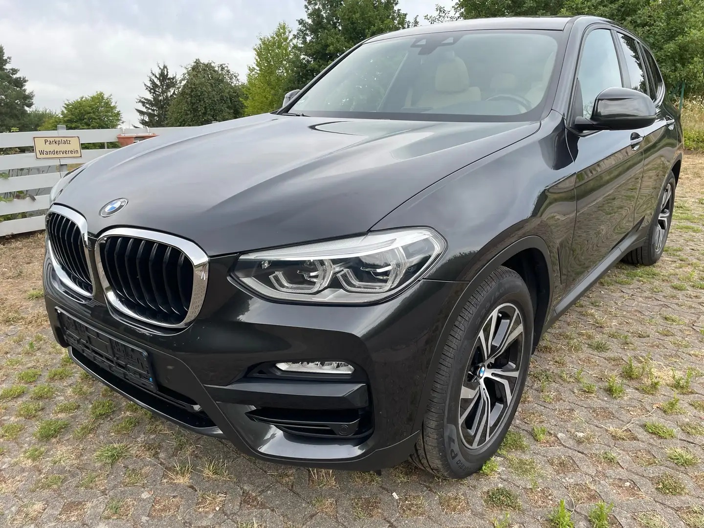 BMW X3 xDrive20d Aut. Luxury Line | 76.000km |1. Hand Schwarz - 1