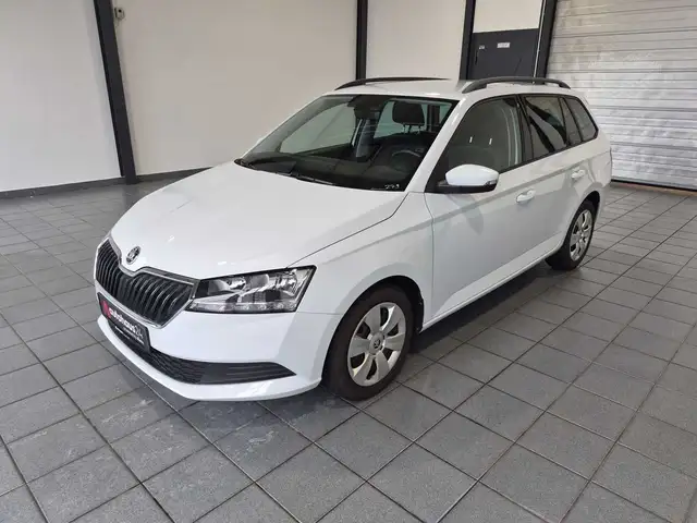 Skoda Fabia view 3