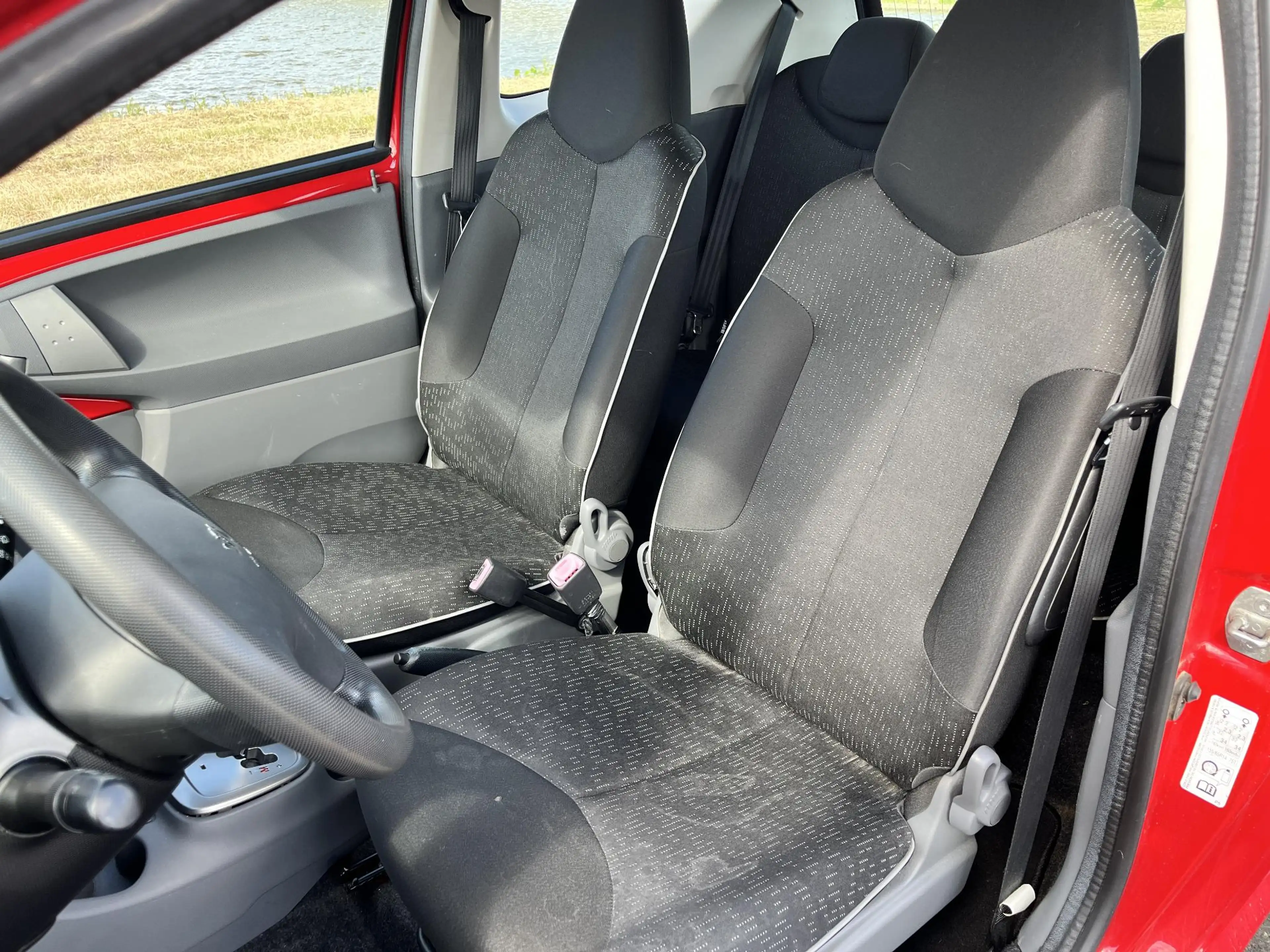 Peugeot 107 1.0-12V XS Automaat, airco — photo 12