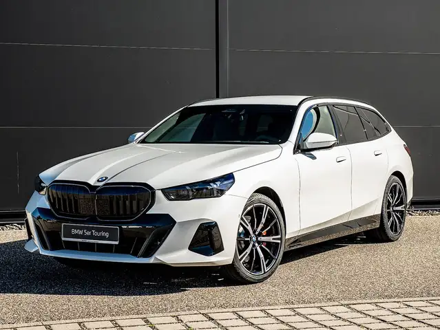 BMW 5 Series in White for sale