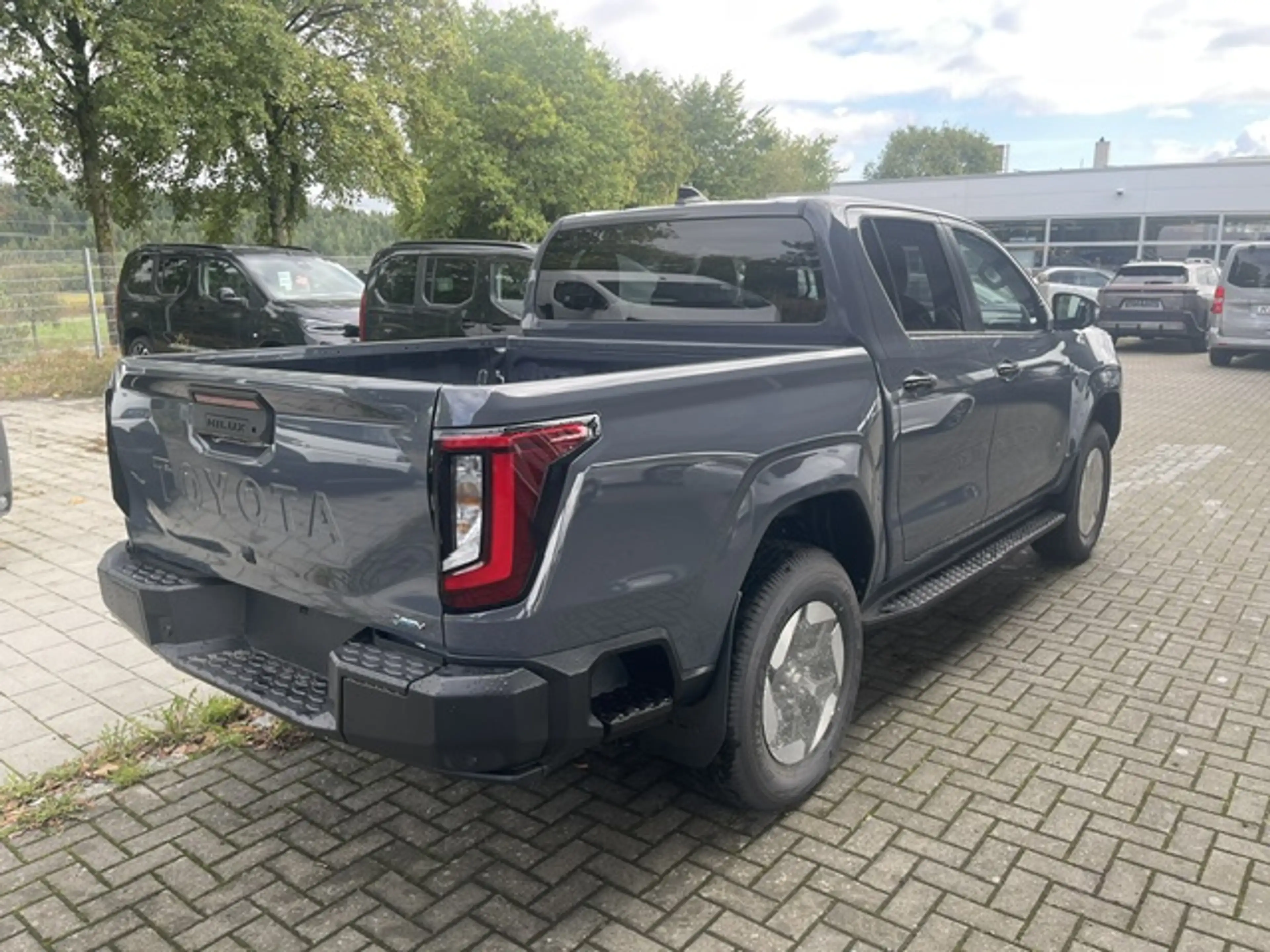 Toyota Hilux HiLux 4x4 Electric Double Cab Autm.  (54 kWh) Executive — photo 6