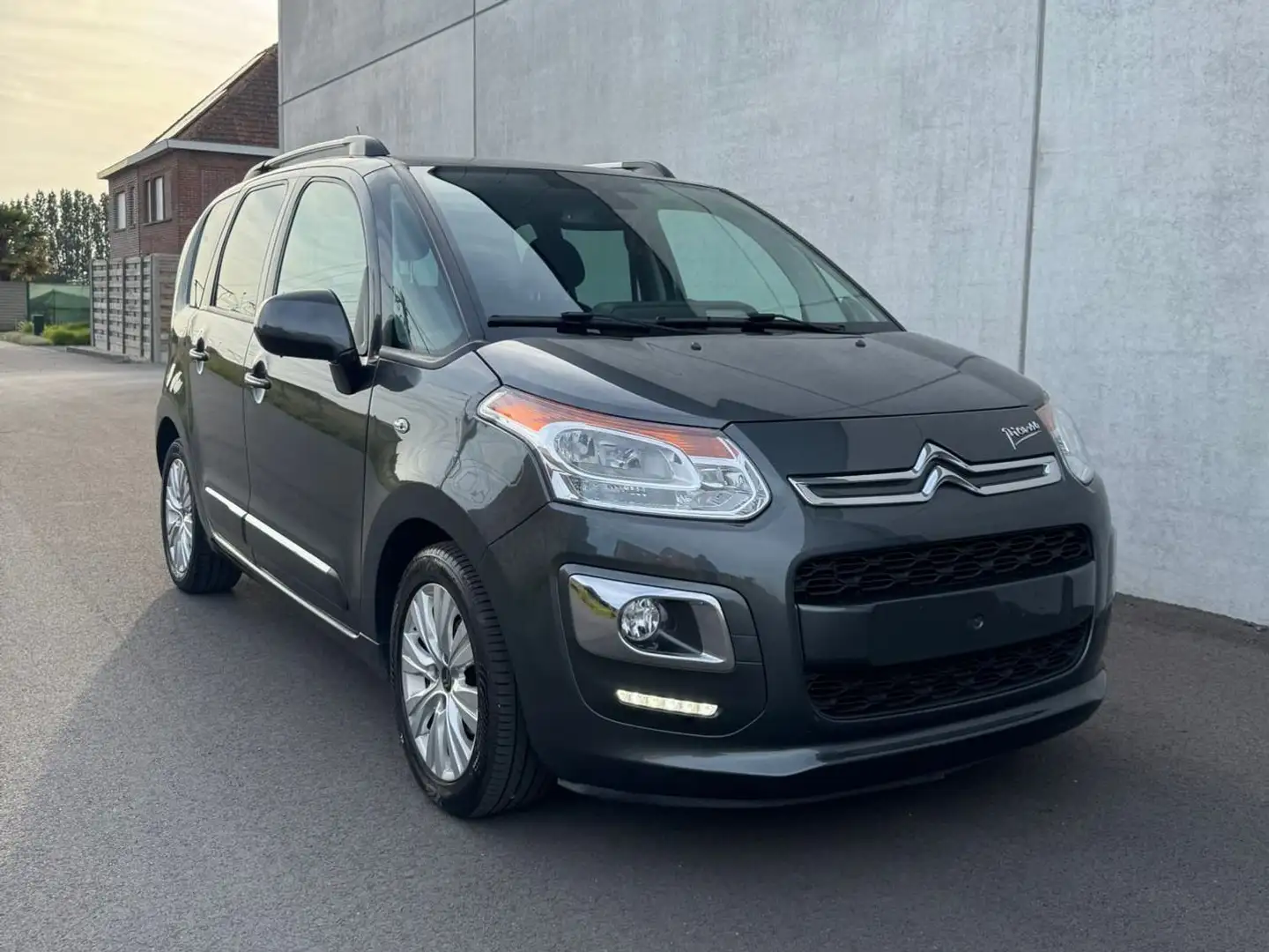 Citroen C3 Picasso C3 Picasso HDi 90 FAP Exclusive siva - 1