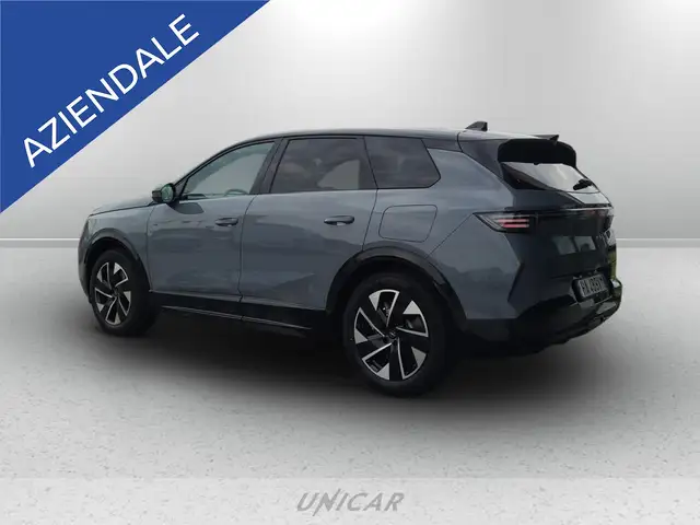 Opel Grandland view 3