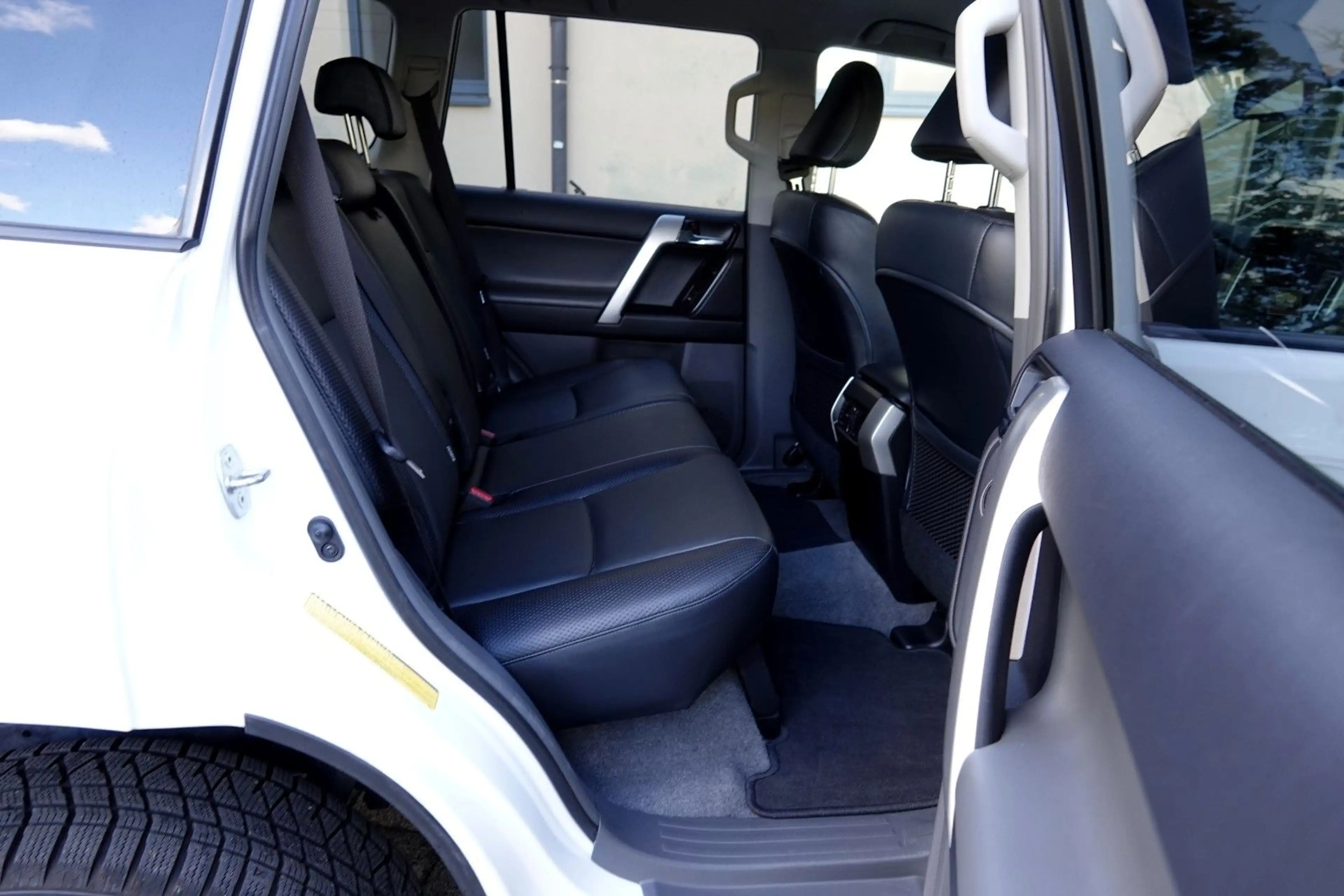 Toyota Land Cruiser Executive 3.0D *SEHR GEPFLEGT* — photo 10