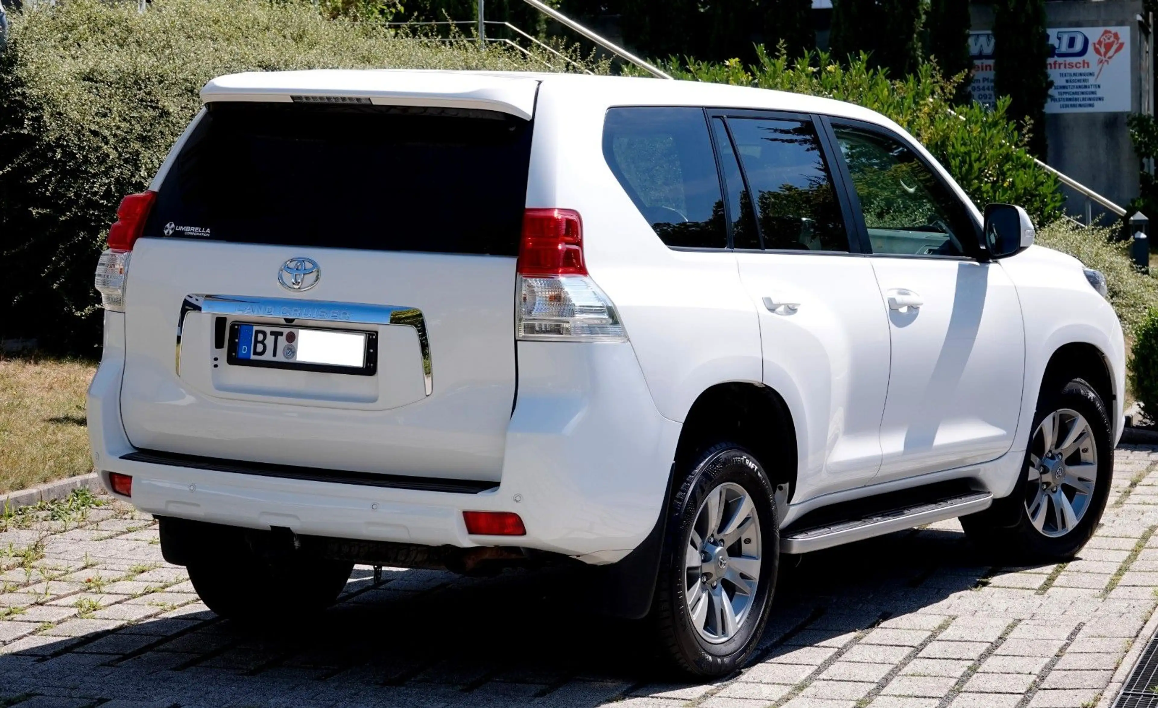 Toyota Land Cruiser Executive 3.0D *SEHR GEPFLEGT* — photo 2