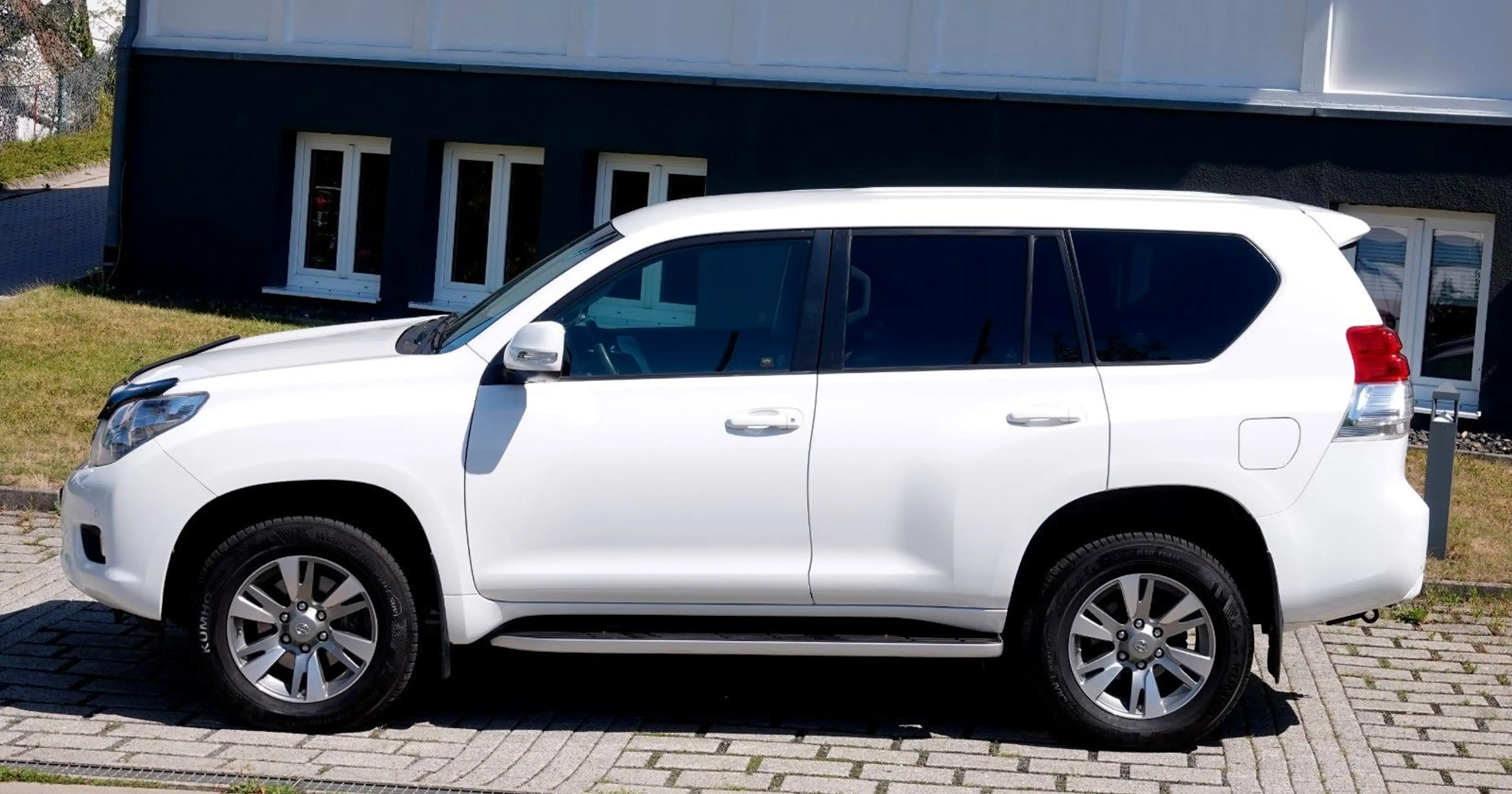 Toyota Land Cruiser Executive 3.0D *SEHR GEPFLEGT* — photo 5