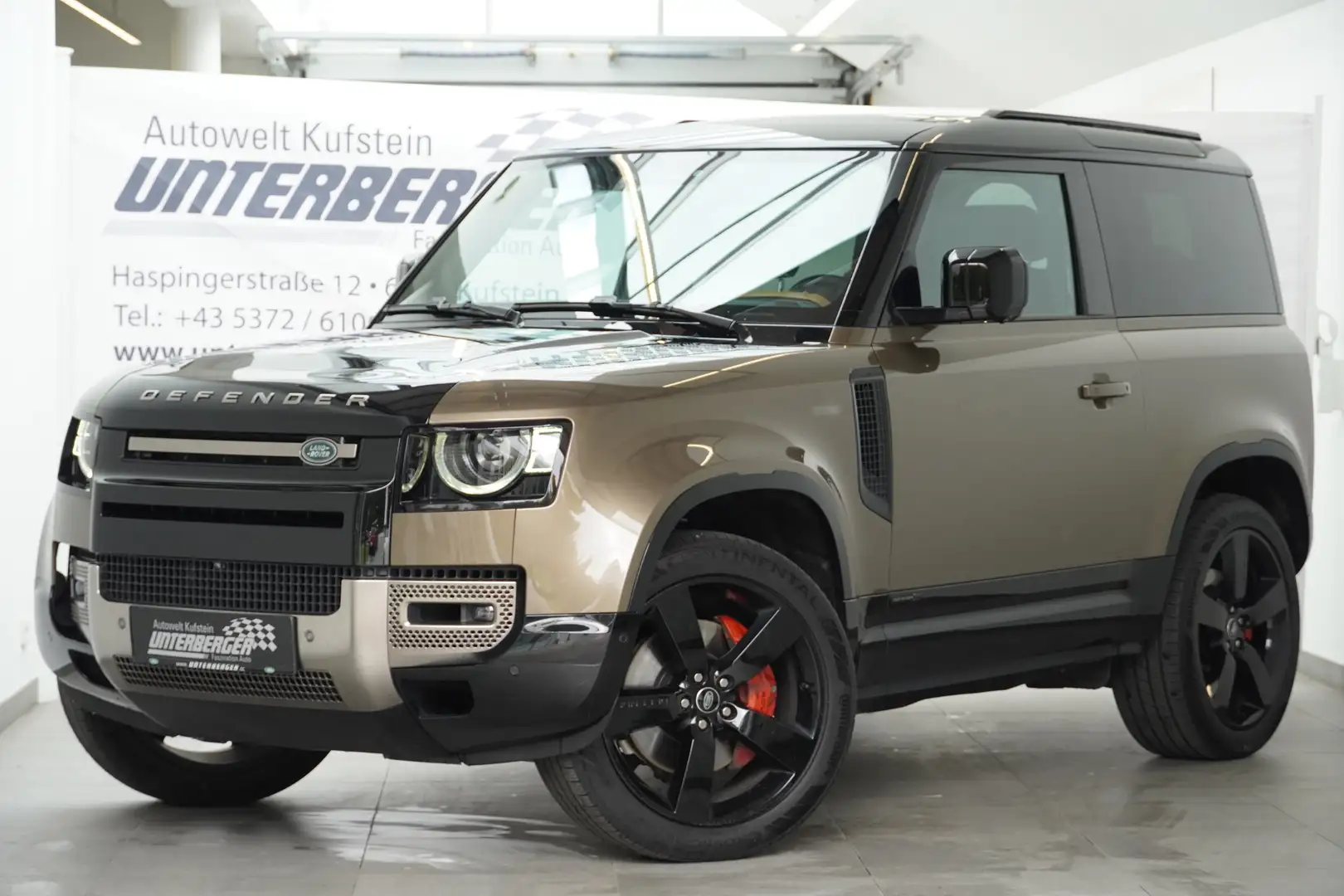 Land Rover Defender 90 D300 X Brun - 1