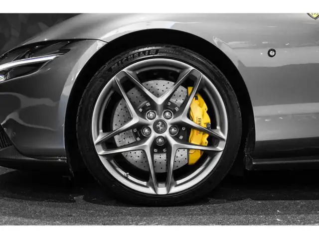 Ferrari Roma view 12