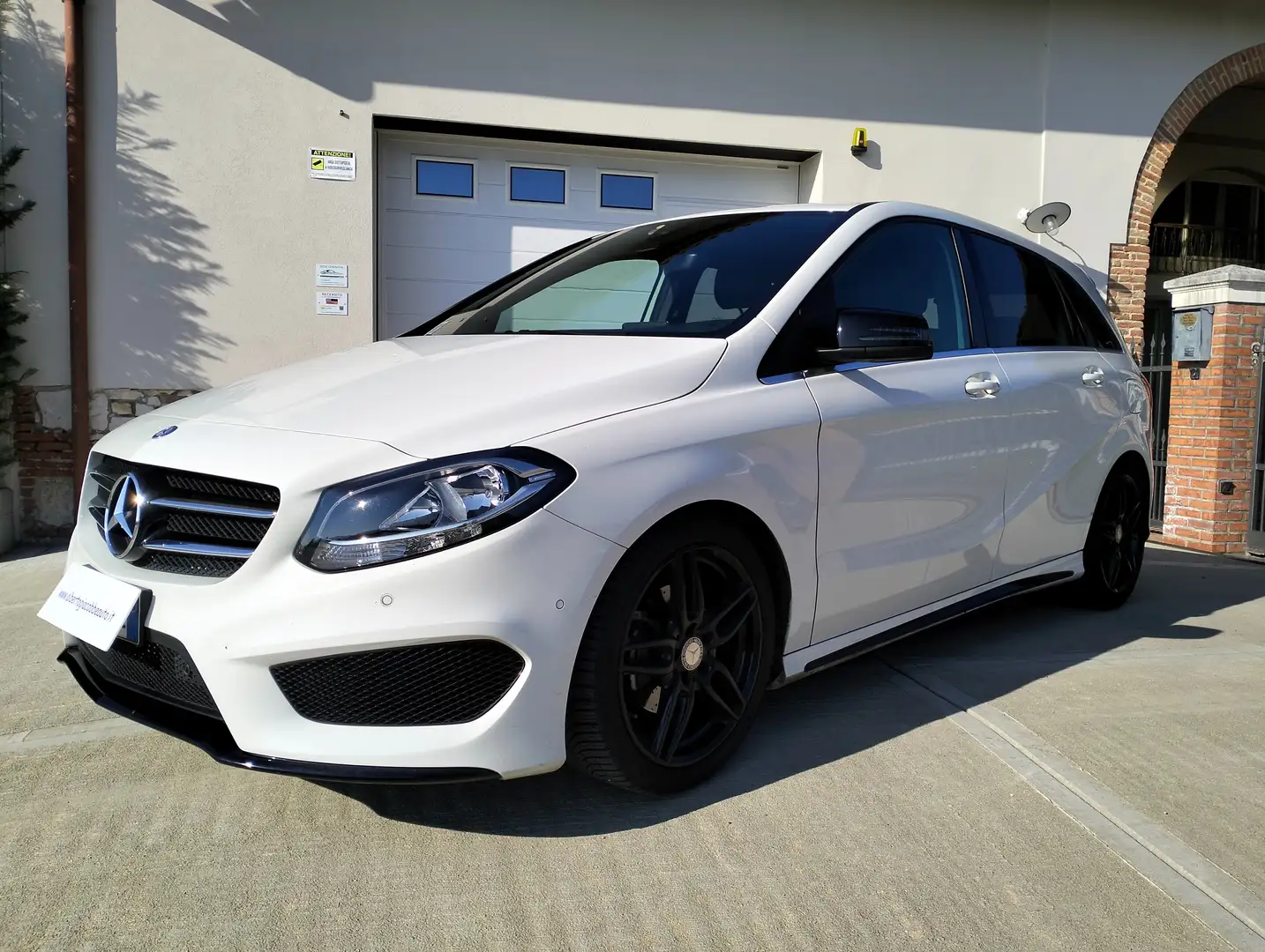 Mercedes-Benz B 180 B 180 d (cdi) Premium auto FL E6 Blanc - 1