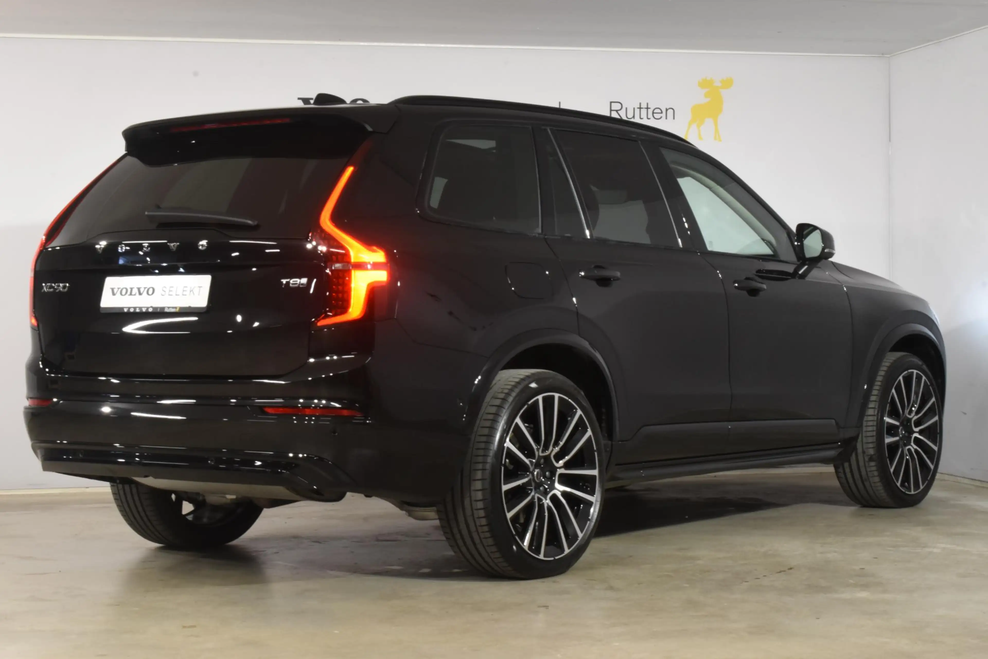 Volvo XC90 T8 455PK Plug-in hybrid AWD Ultra Dark / Bowers & — photo 5
