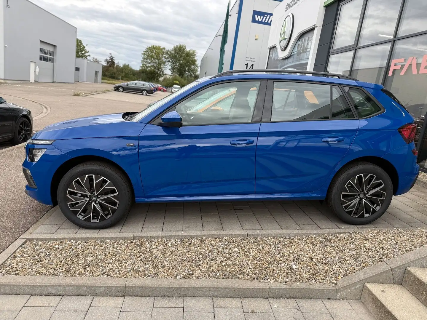 Skoda Kamiq Tour Blau - 2