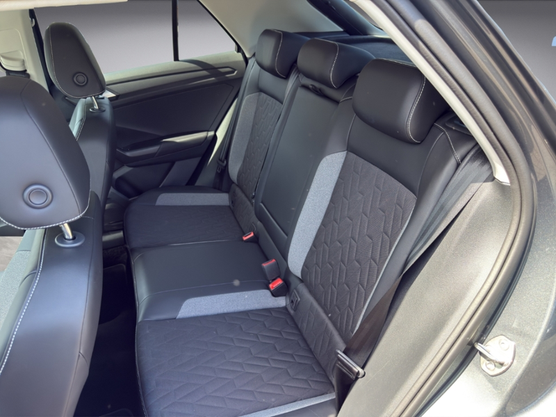 Volkswagen T-Roc 1.5 TSI Goal DSG ACC LED PDC Kam Allweterreifen Ga — photo 13
