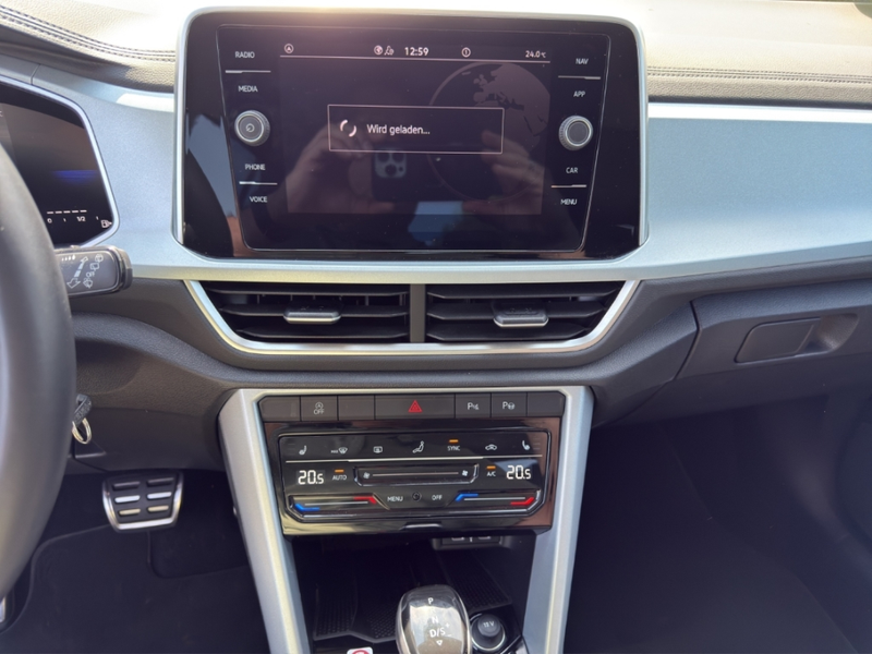 Volkswagen T-Roc 1.5 TSI Goal DSG ACC LED PDC Kam Allweterreifen Ga — photo 15