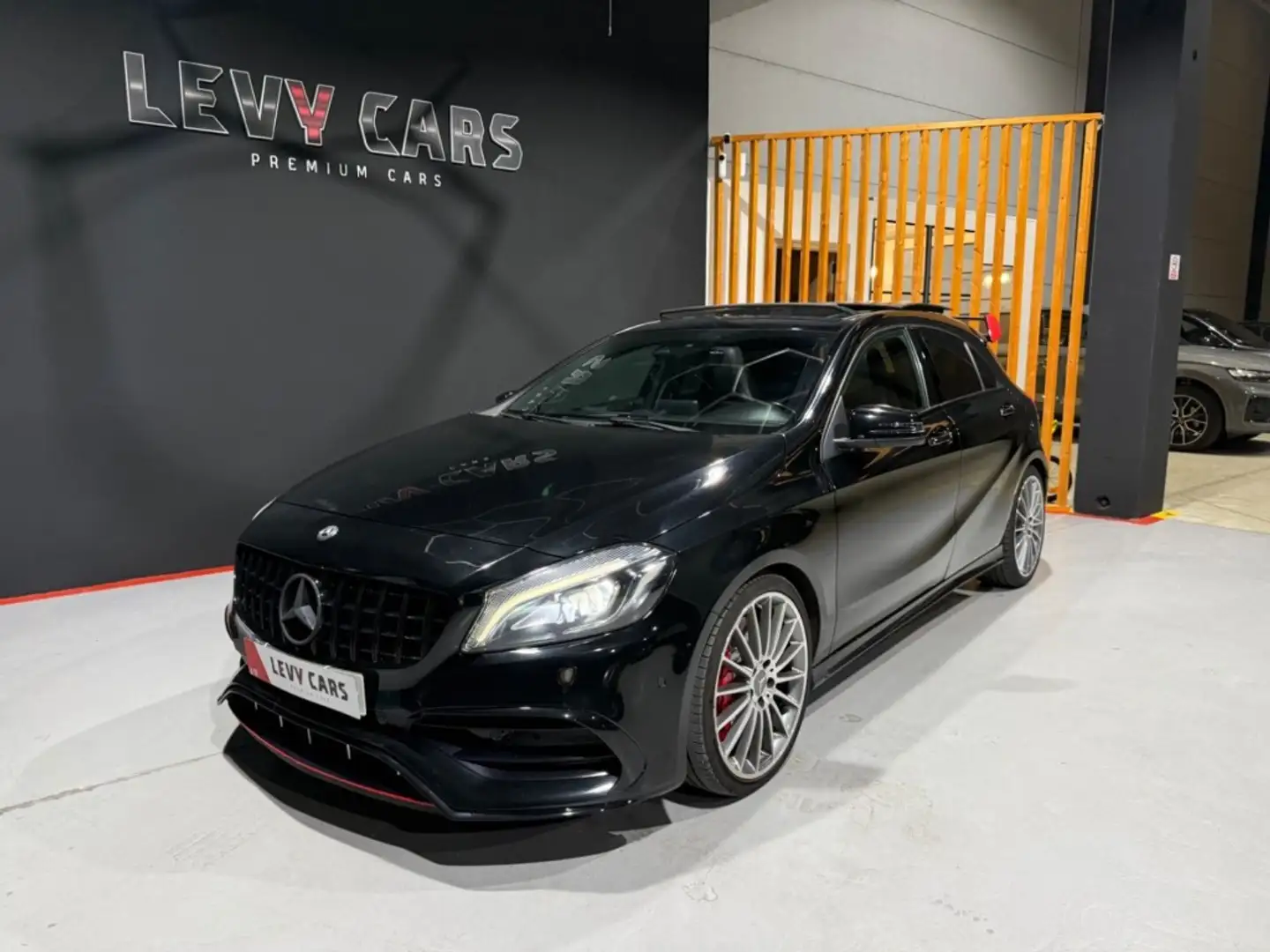 Mercedes-Benz A 45 AMG 4Matic 7G-DCT Negro - 1