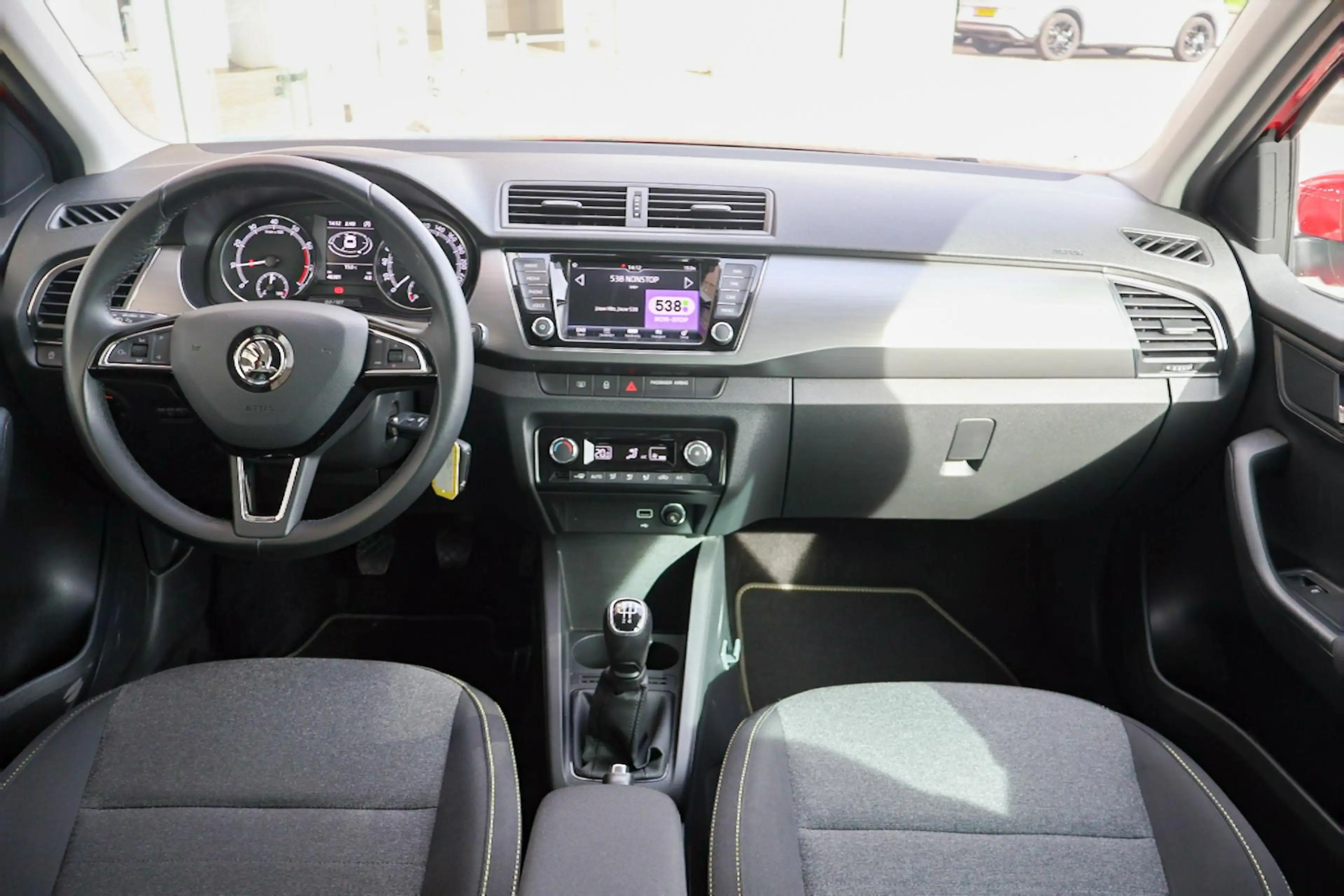 Skoda Fabia Combi 1.0 TSI 95pk Business Edition | Trekhaak | N — photo 5
