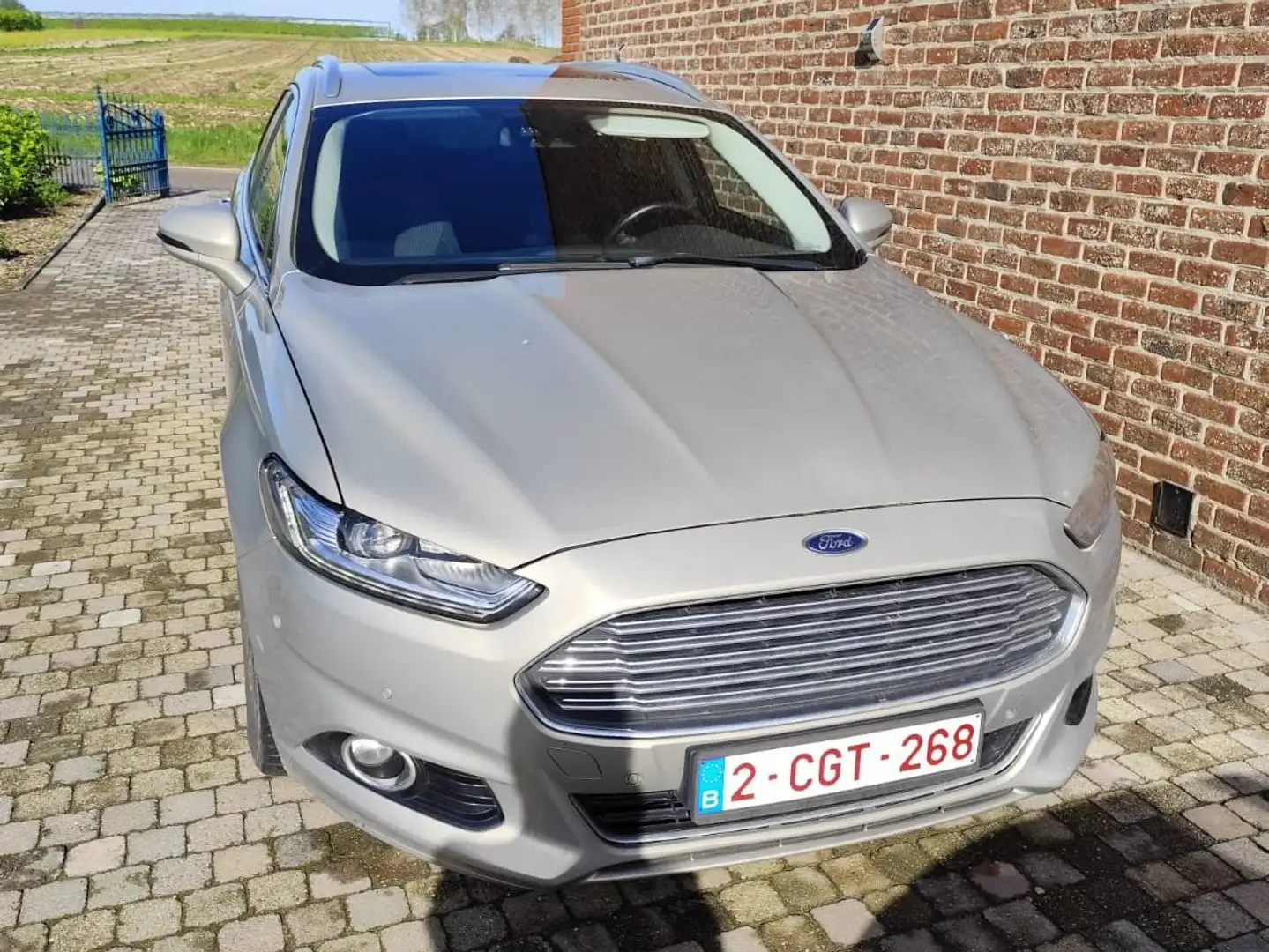 Ford Mondeo Mondeo Turnier 2.0 TDCi Start-Stop Beżowy - 1