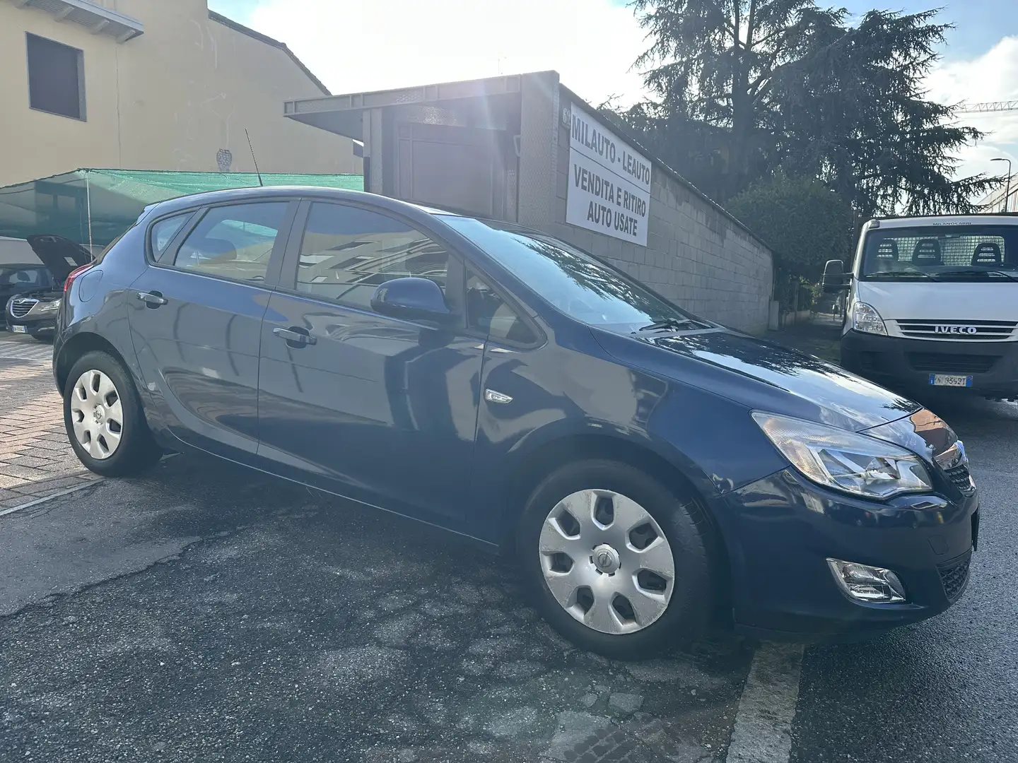 Opel Astra 5p 1.4 Elective 100cv - 1